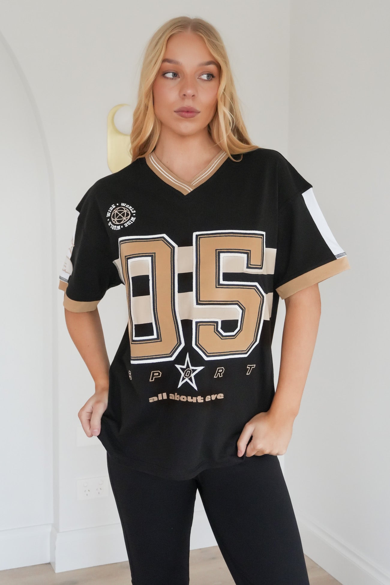 Allstar V-Neck Tee Washed Black