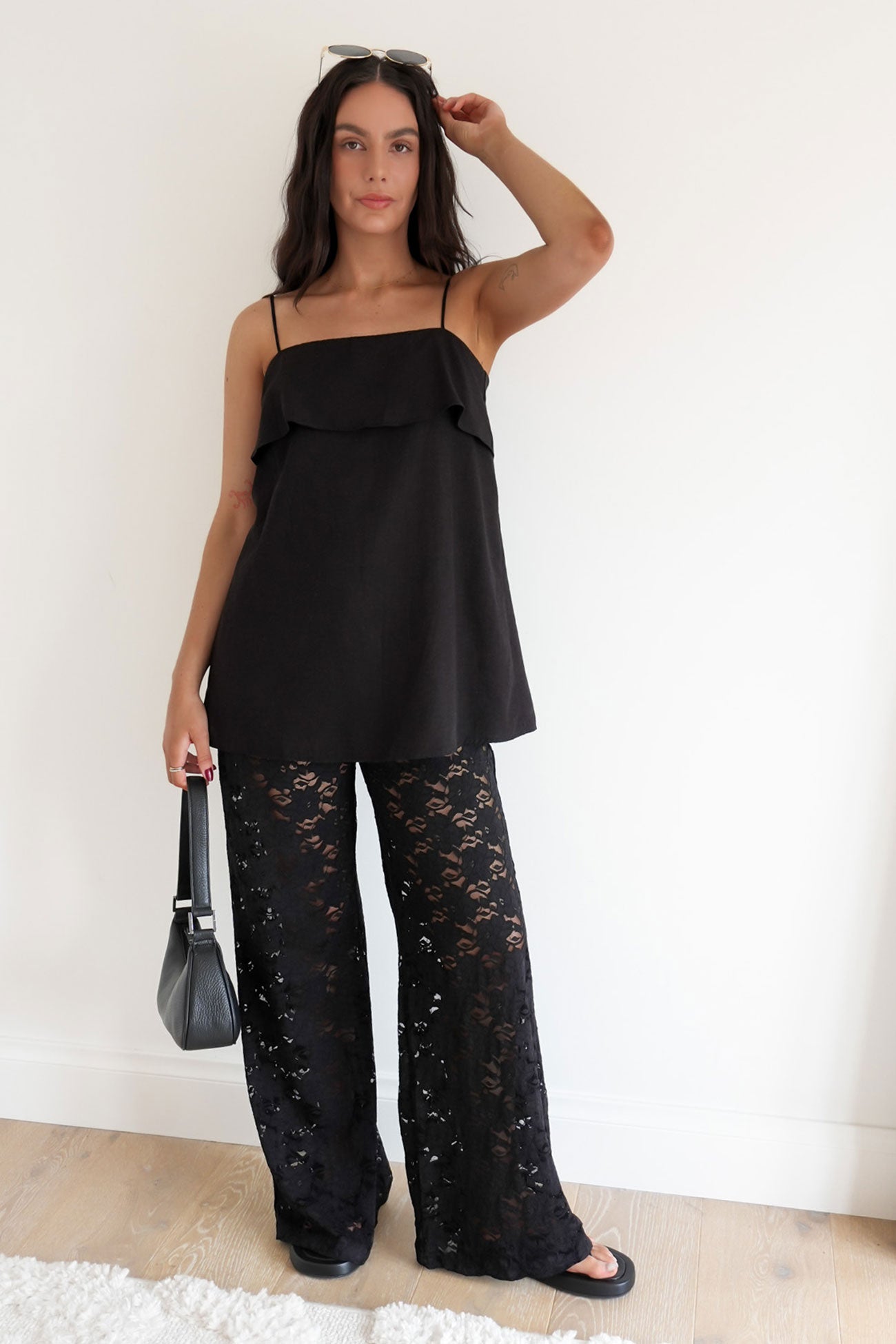 Amika Lace Set Black