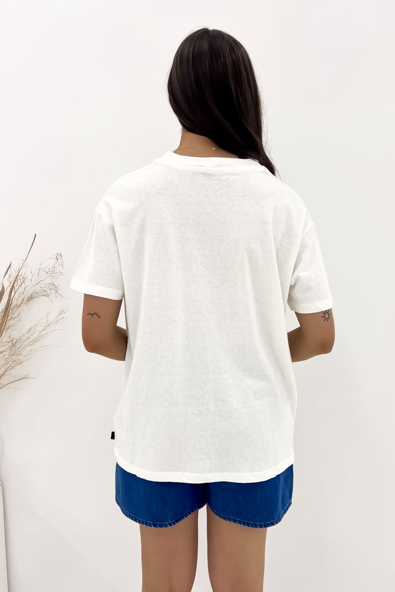 Amore Standard Tee Vintage White