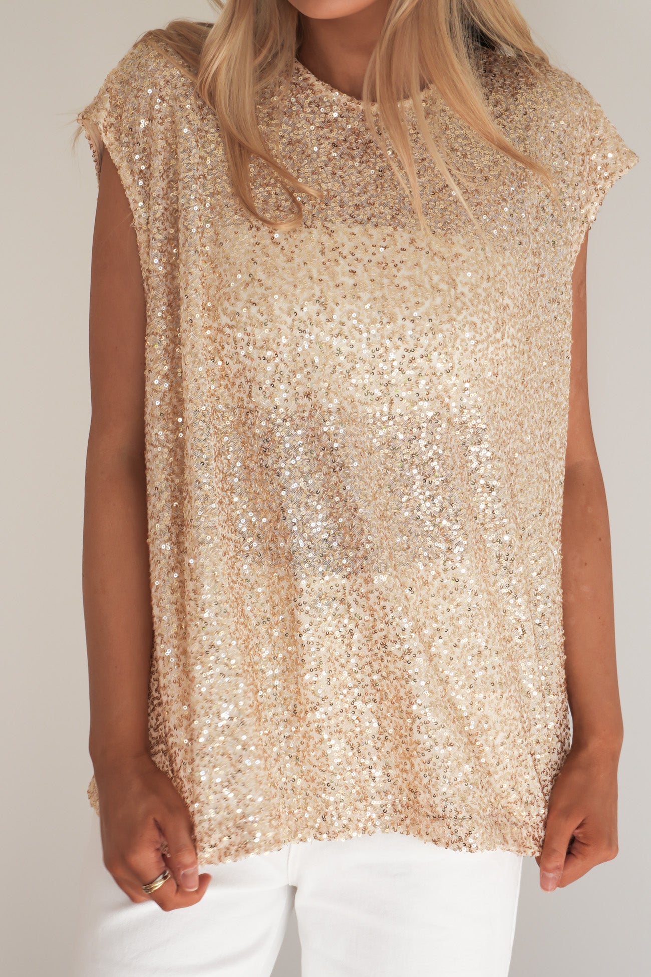 Brogan Sequin Top Gold