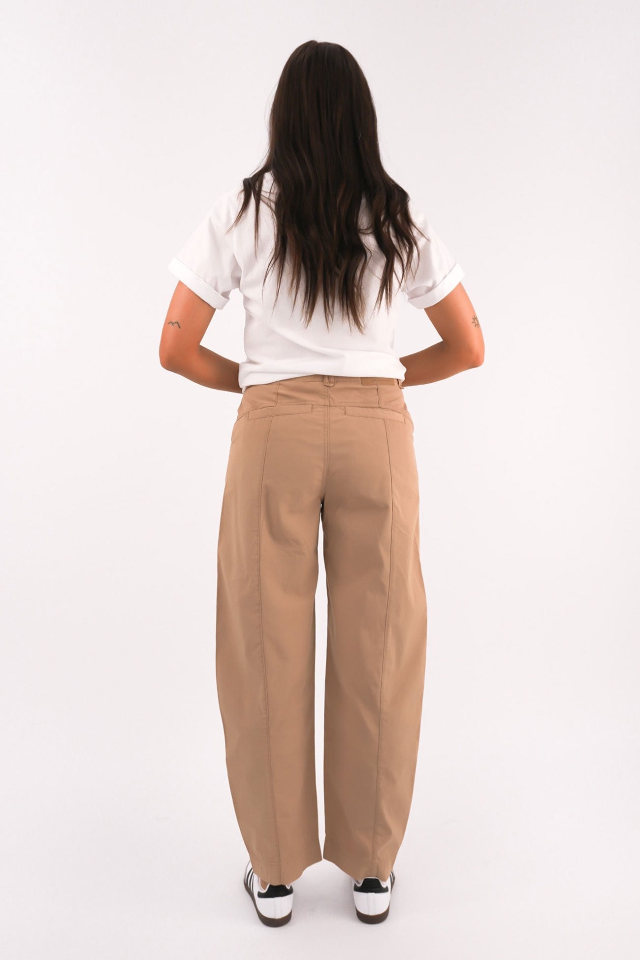 Brooks Barrel Leg Pant Natural