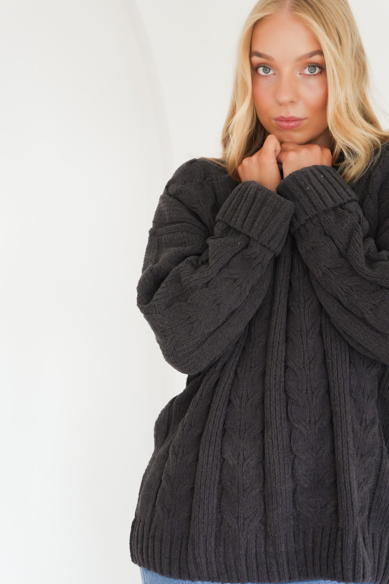 Cable Cove Sweater Vintage Black