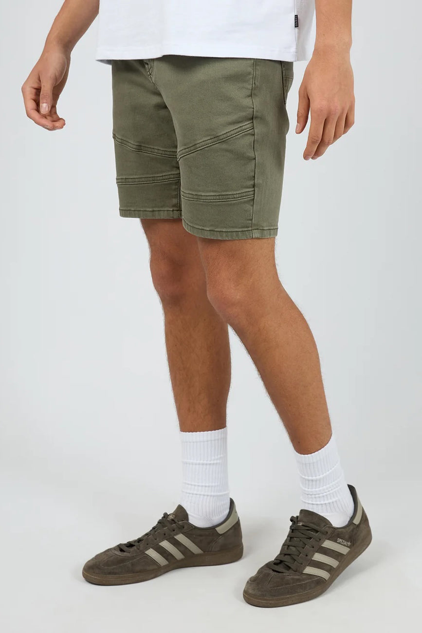 Challenger Short Khaki