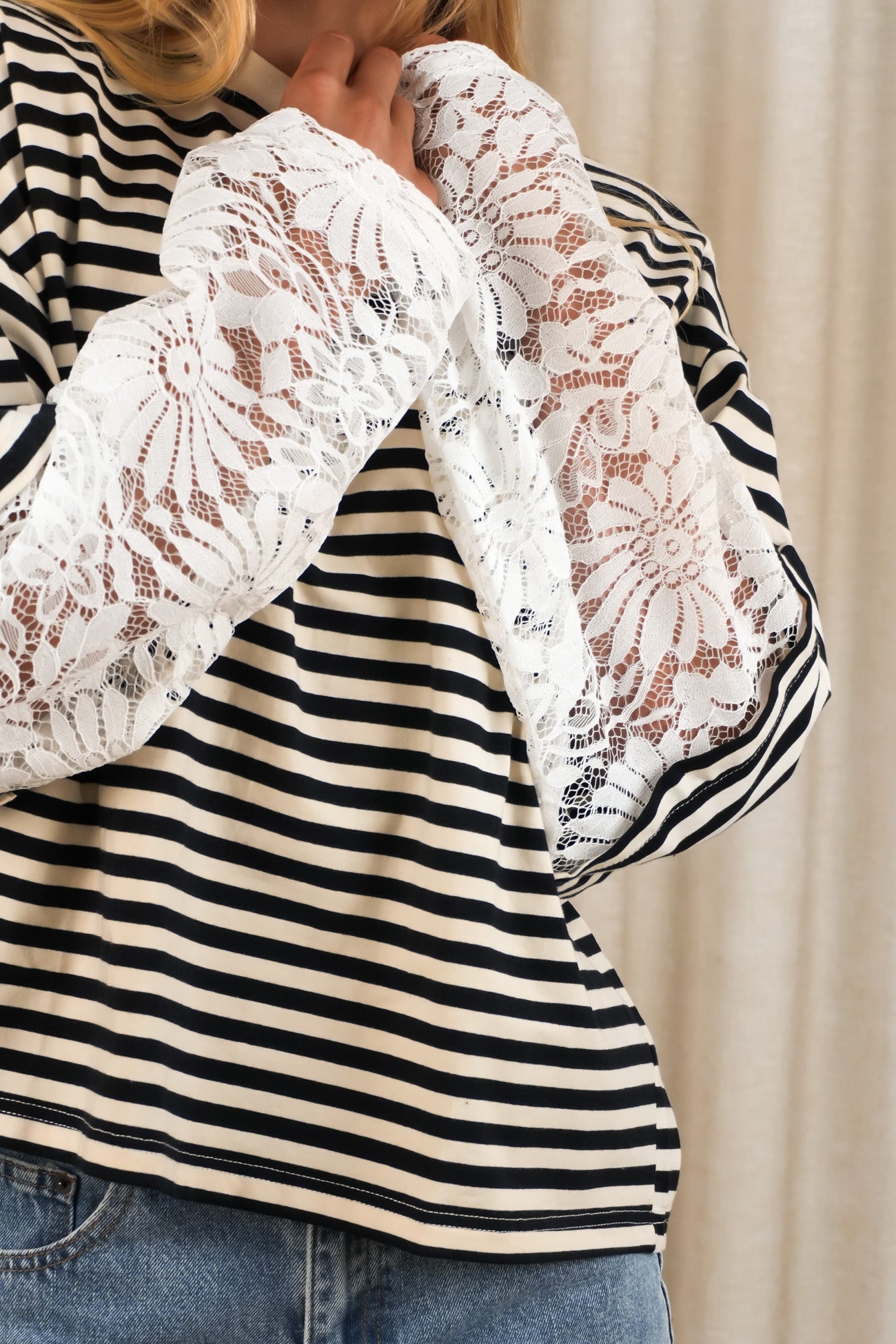 Cindy Lace Long Sleeve Tee Black Stripe