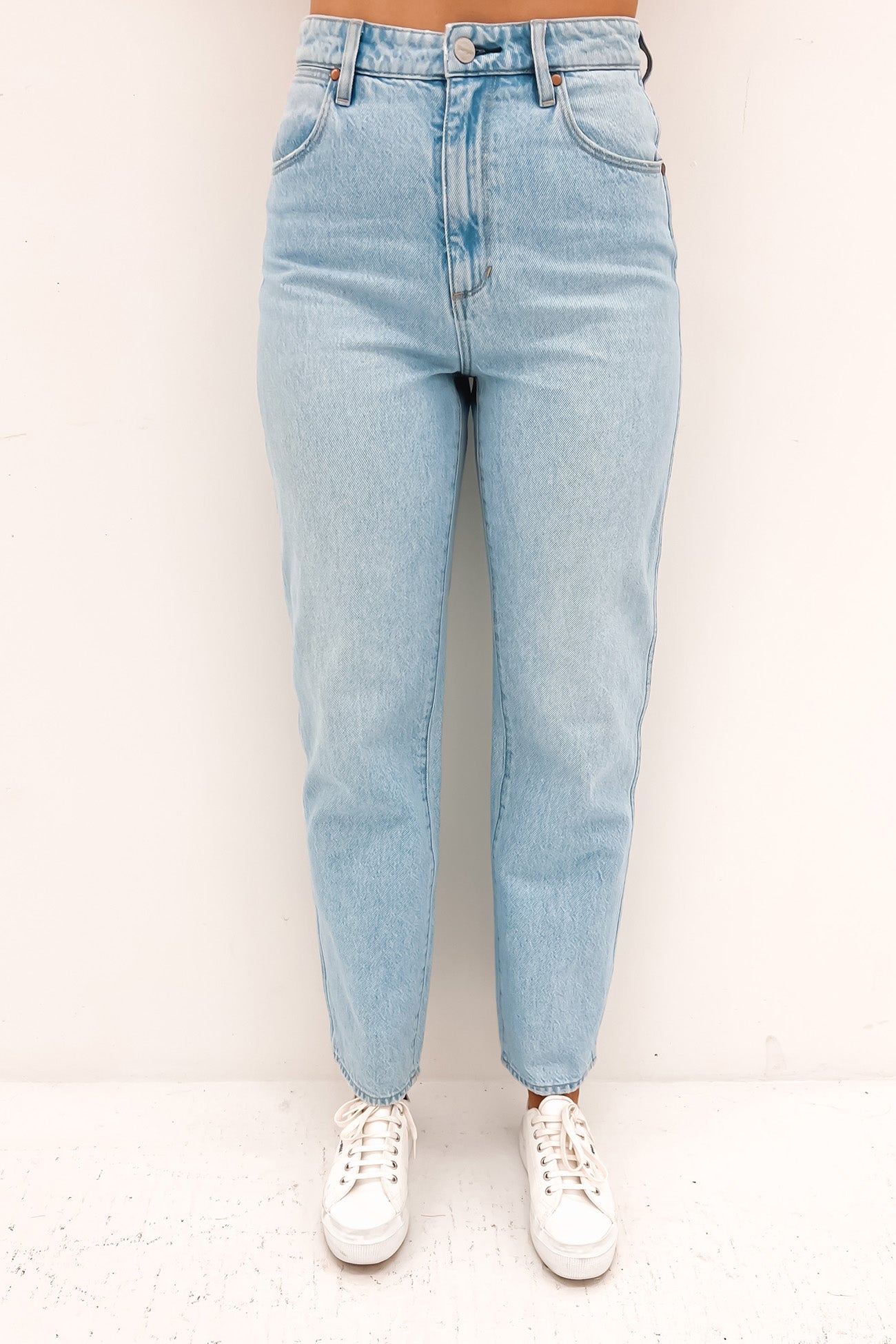 Claudia Hi Straight Jean Utopian Blue