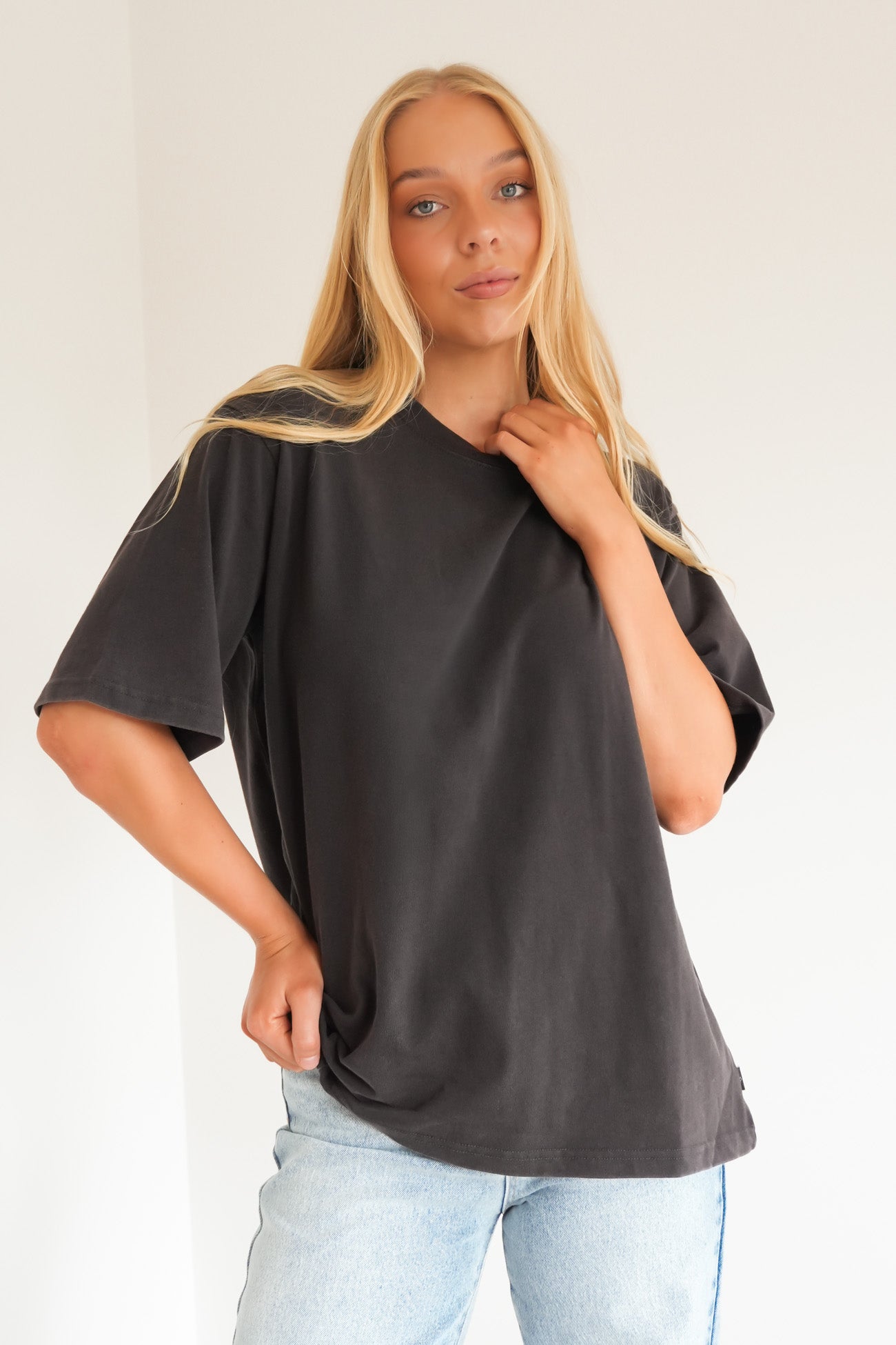 Core Oversized Tee Washed Black