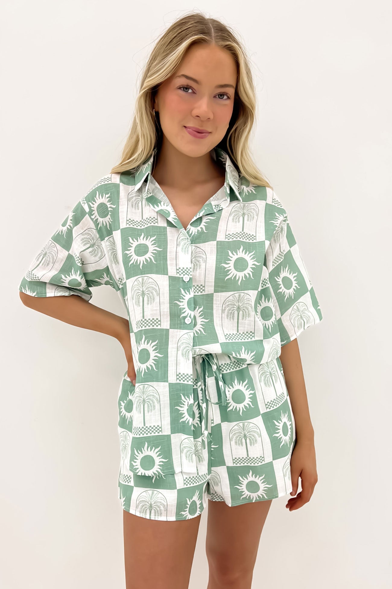 Corfu Set White Sage Sun Palm Checkers