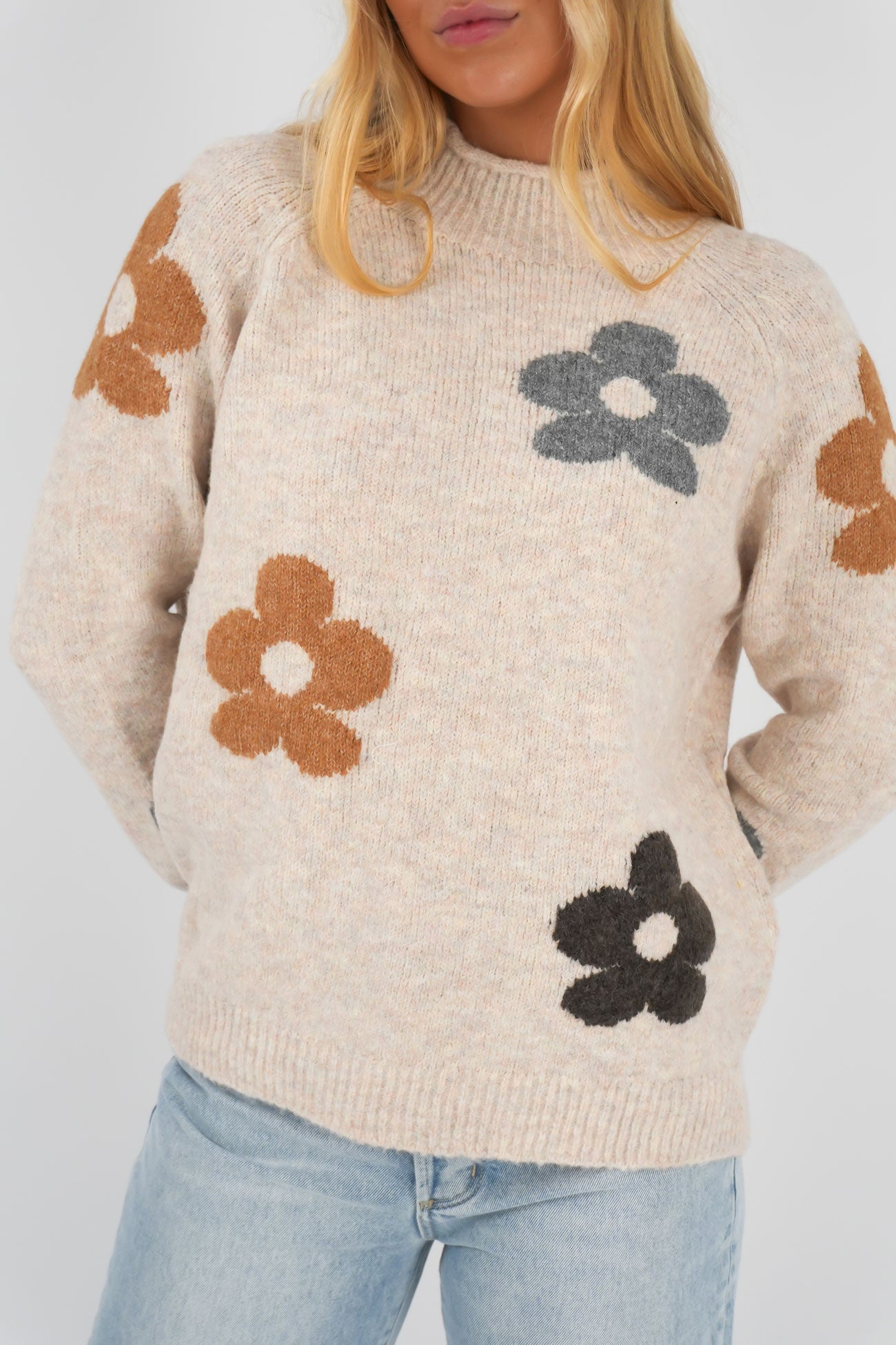 Daisy Knit Jumper Latte