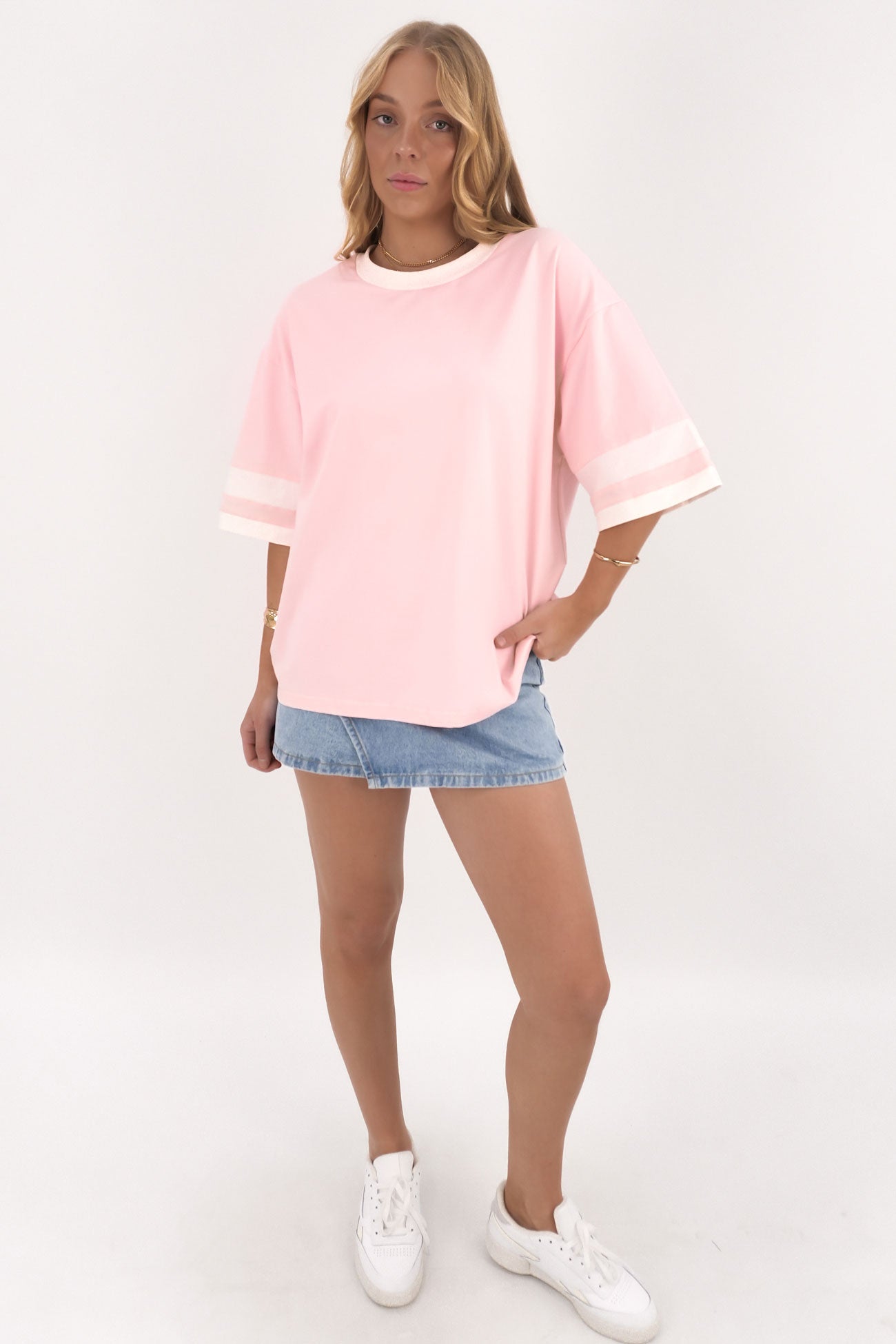 Della Tee Pink White