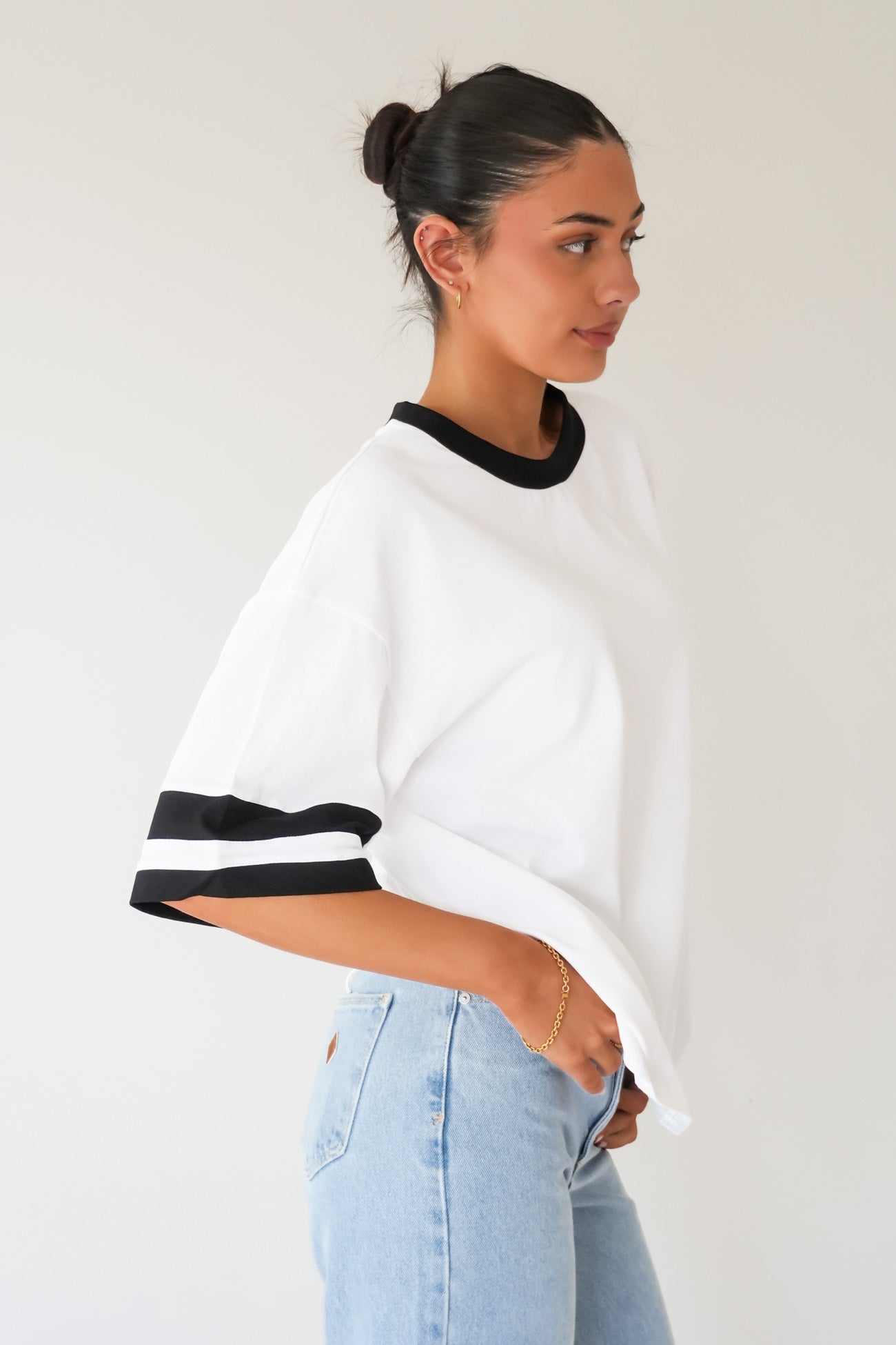 Della Tee White Black