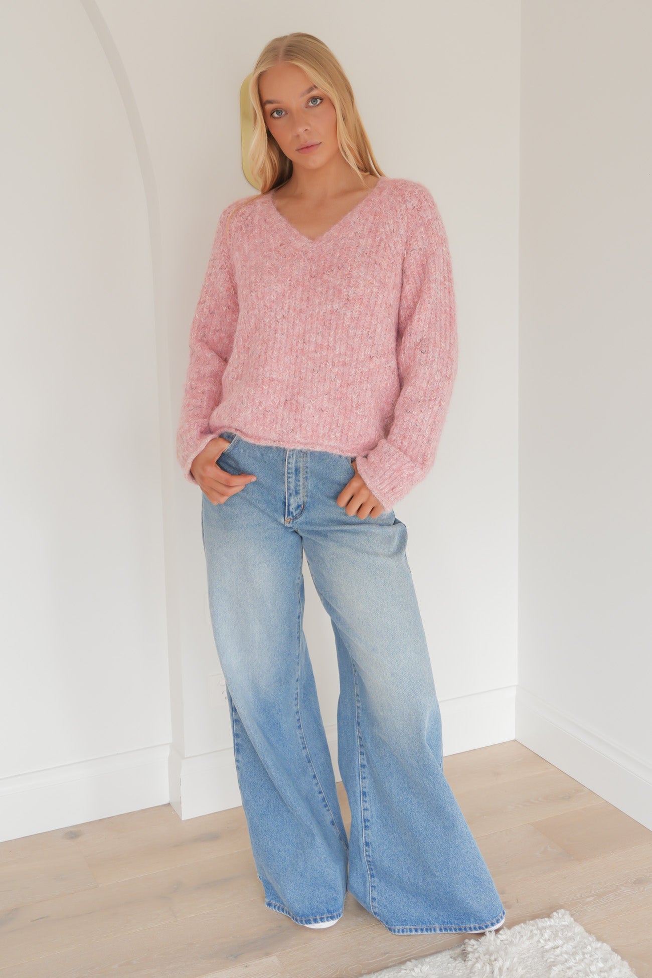 Devon V Neck Jumper Pale Pink