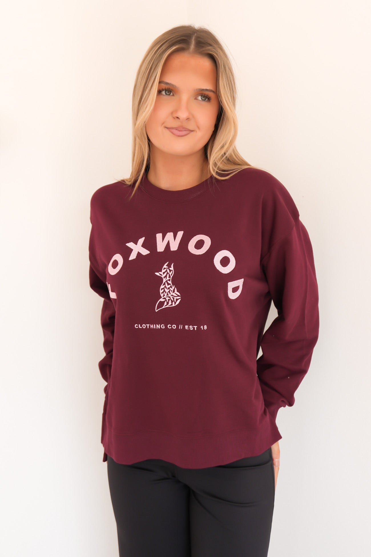 Effortless Contrast Crew Windsor Wine