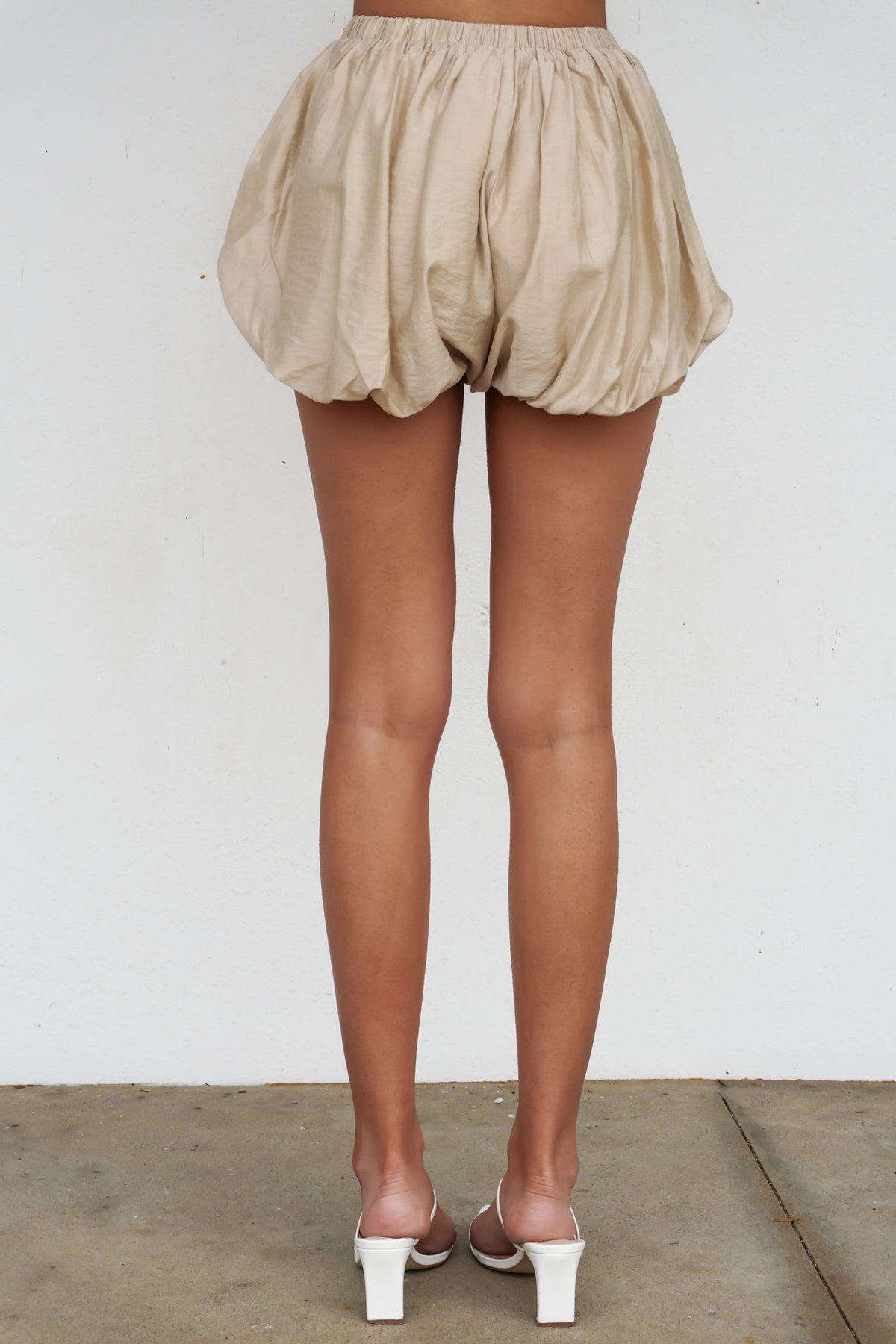 Emmeline Bubble Short Beige