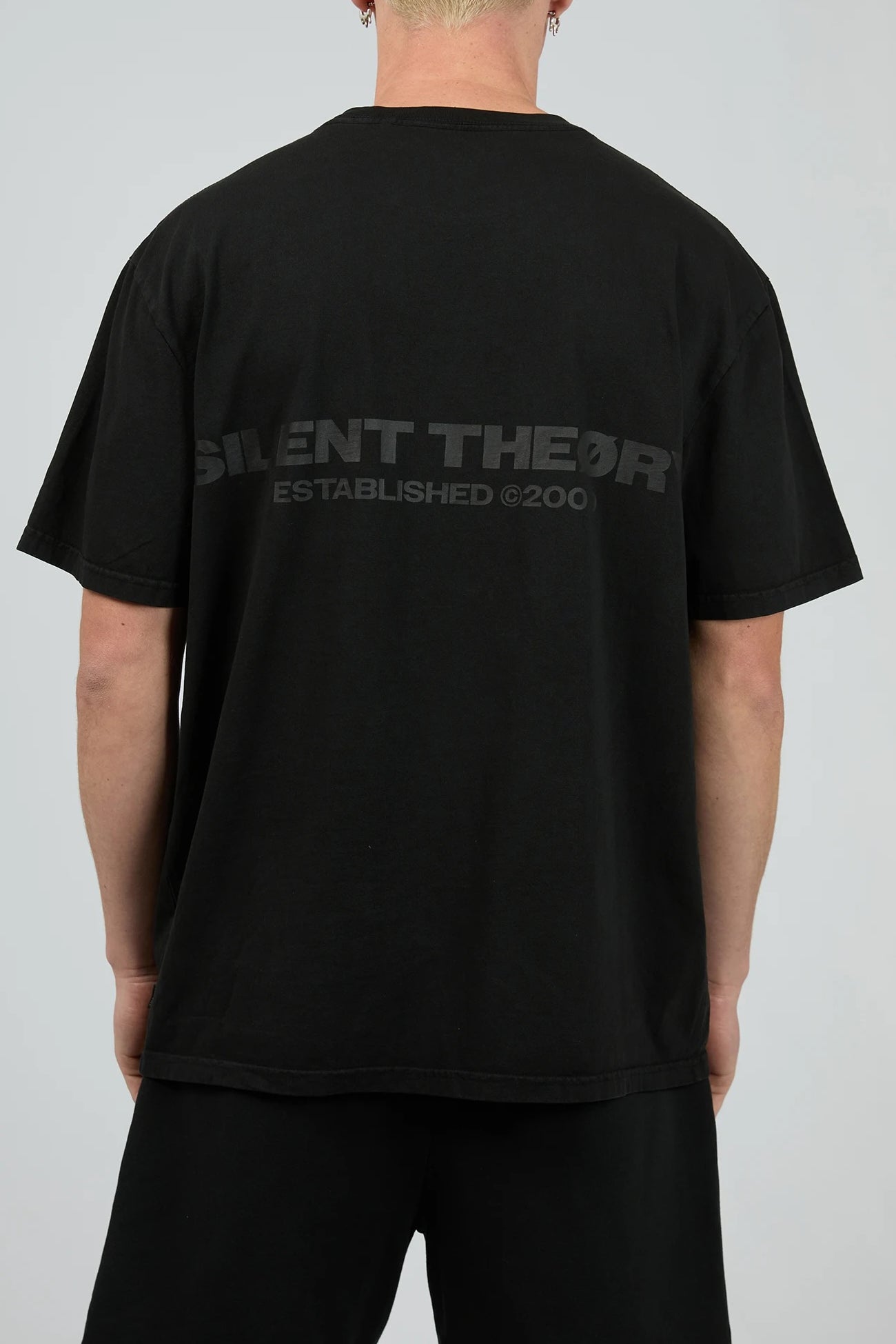 Essential Theory Tee Vintage Black