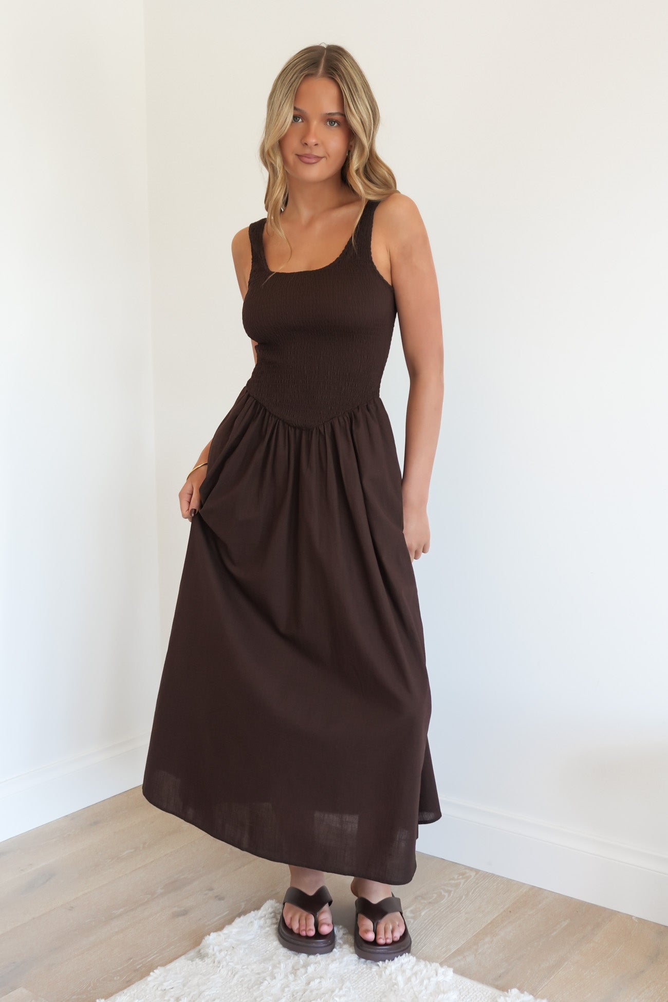 Essential Maxi Dress Brown