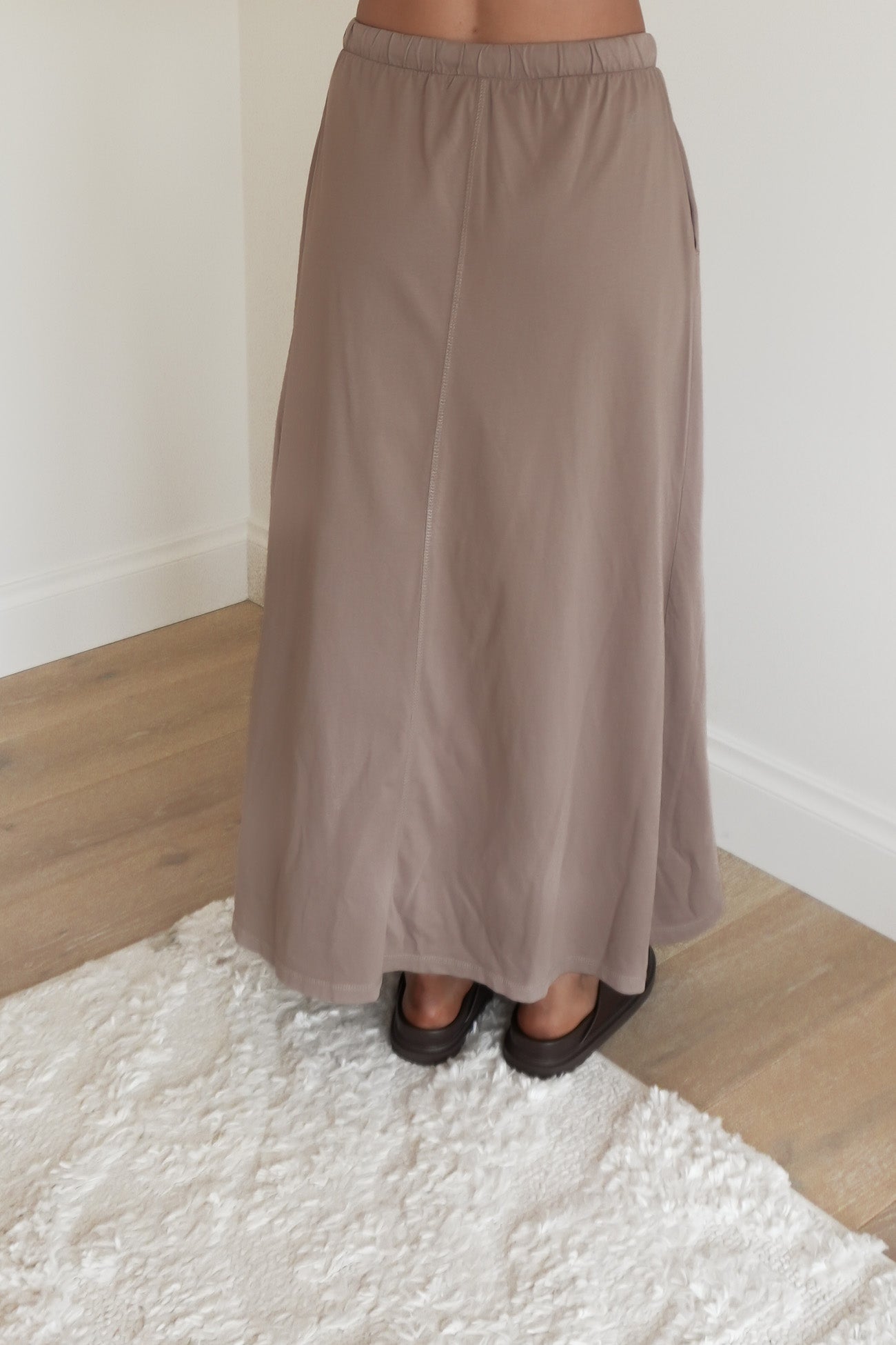 Evolve Skirt Brown