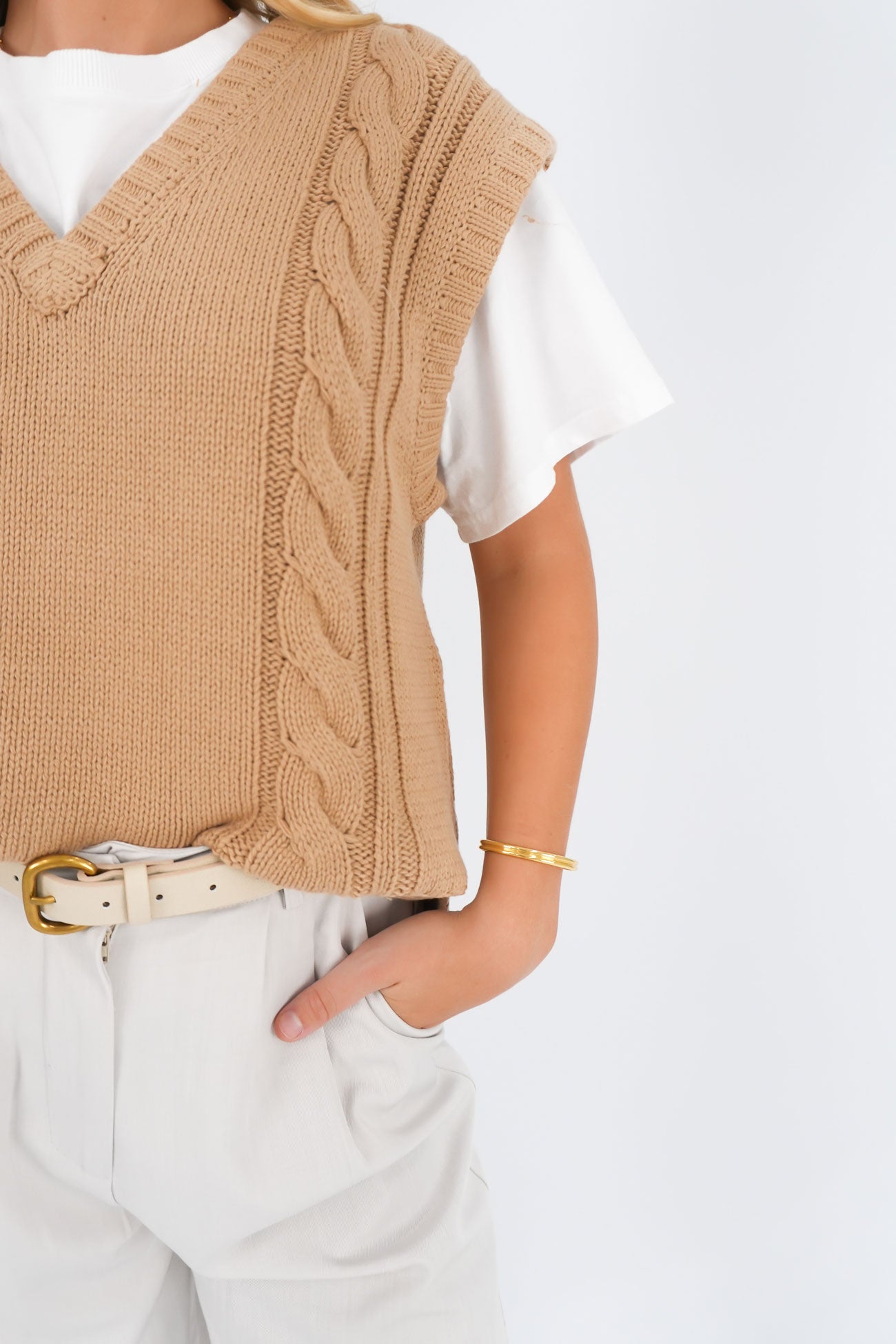 Finley Cable Knit Vest Sand