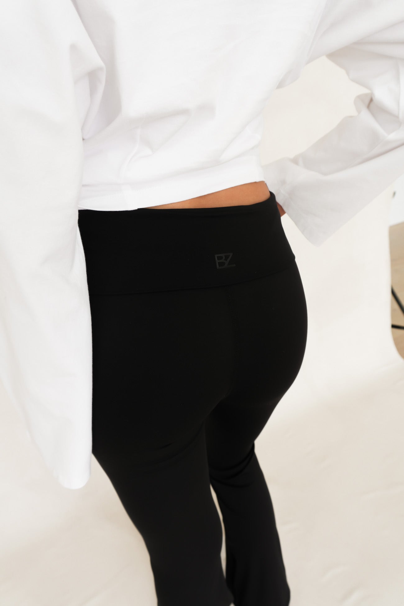 Fox Fold Over Flare Pant II Black