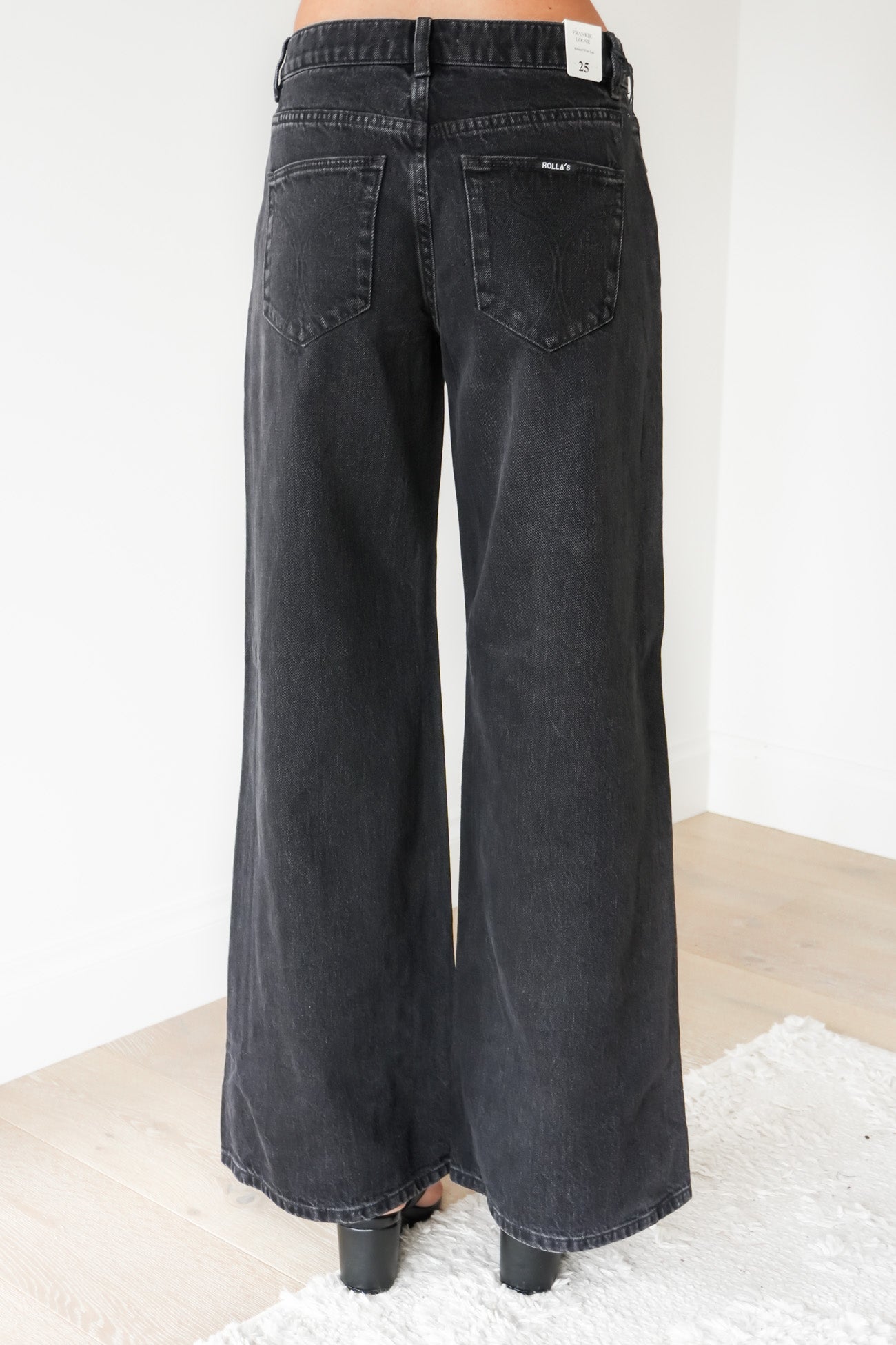 Frankie Loose Jean Mercer Black