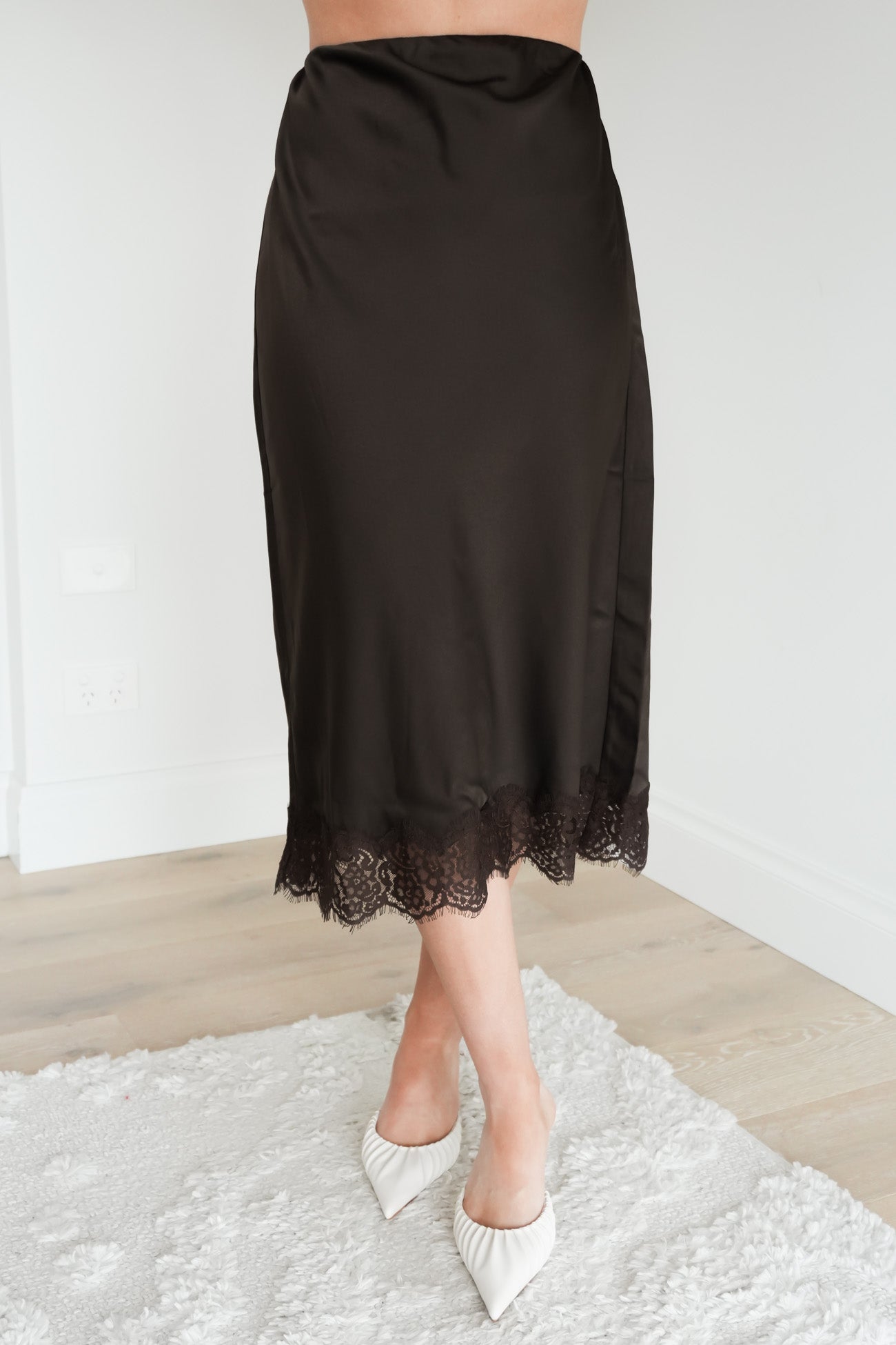 Hava Lace Skirt Coffee