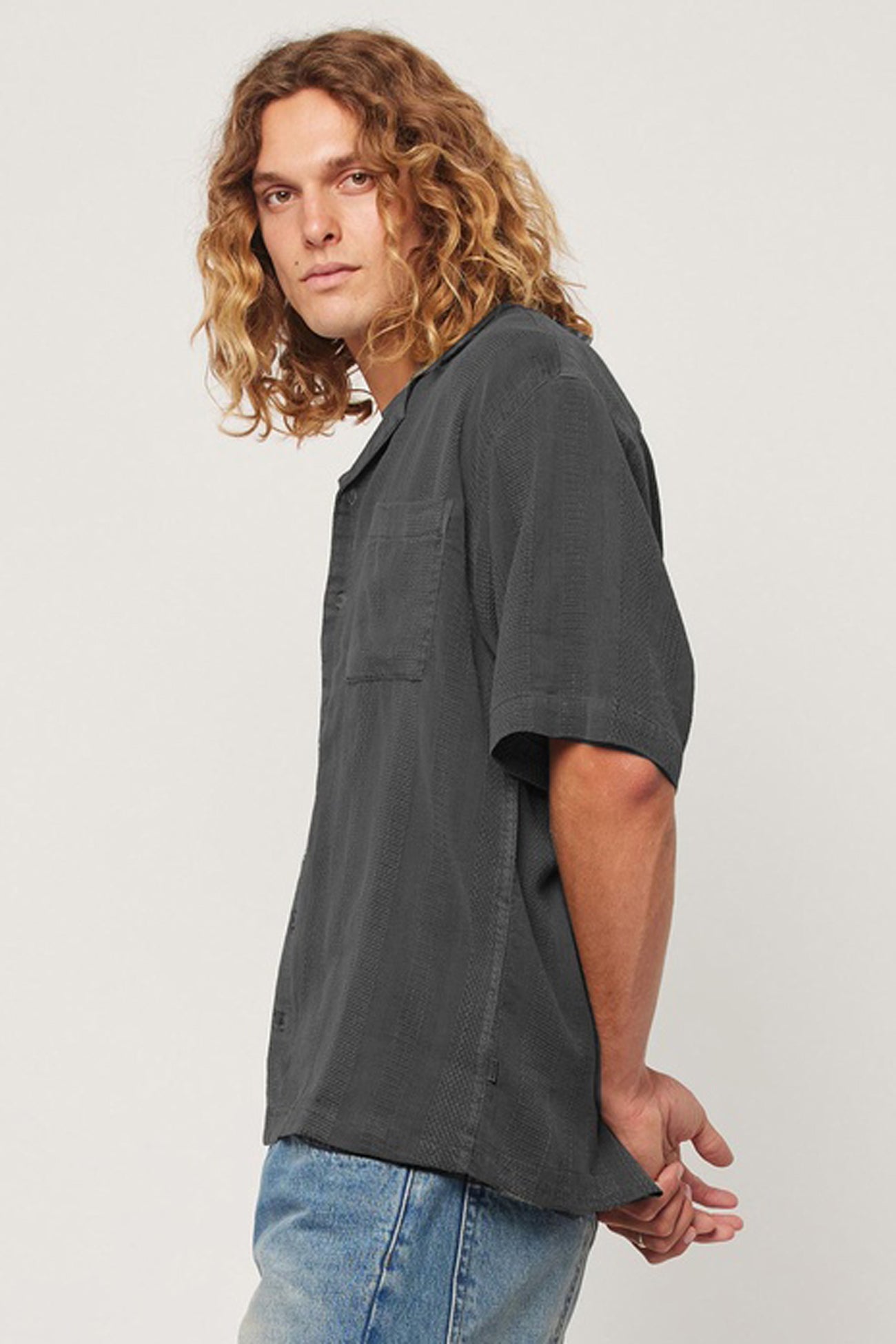 Heavy-Weave-Bowler-Washed-Black-3