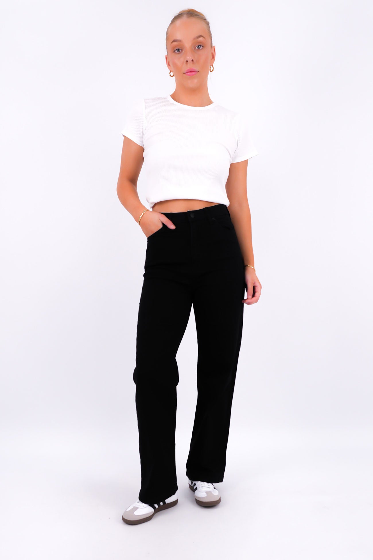 Hi Wide Jean Washed Black Petite