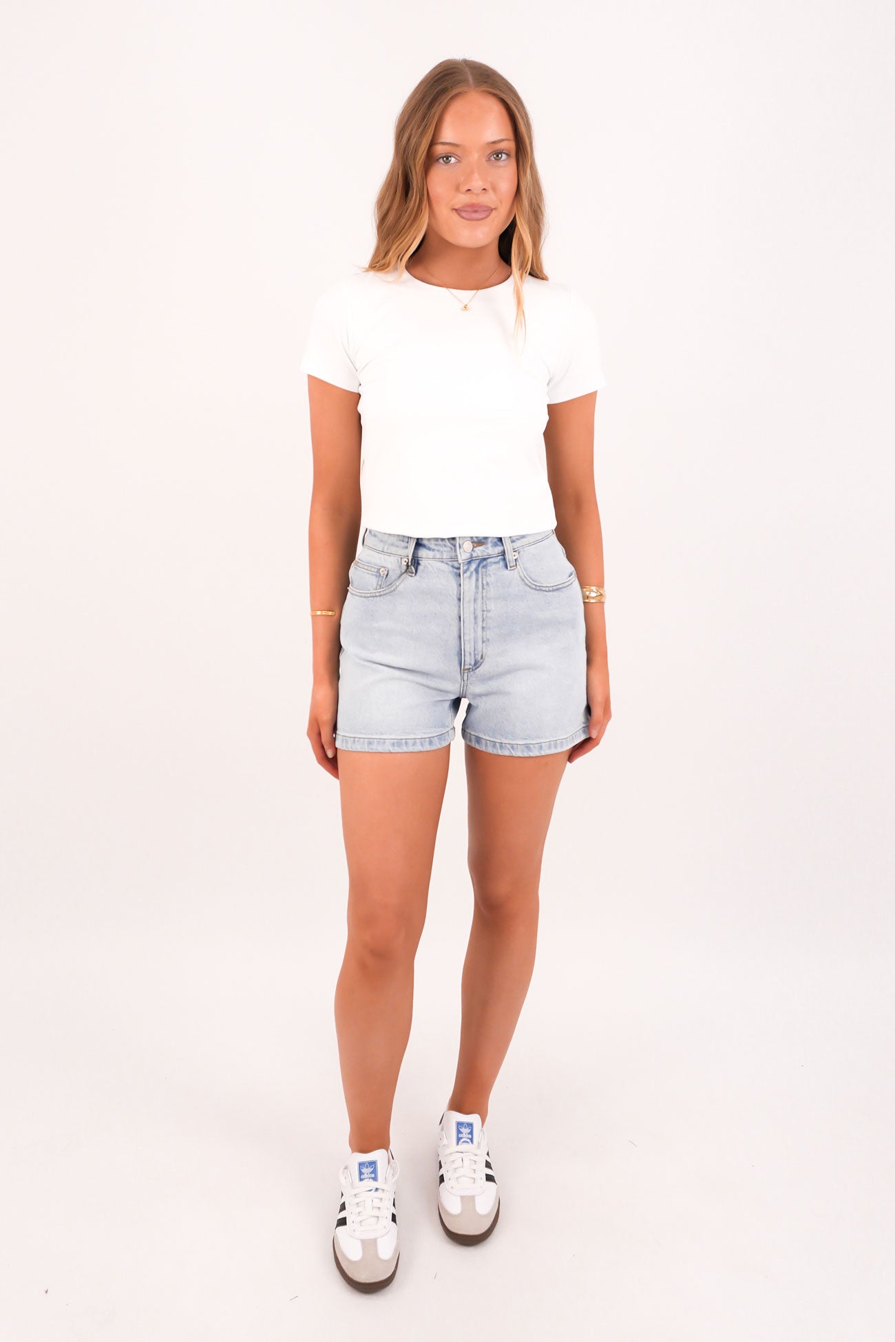 High Relaxed Short Luminous