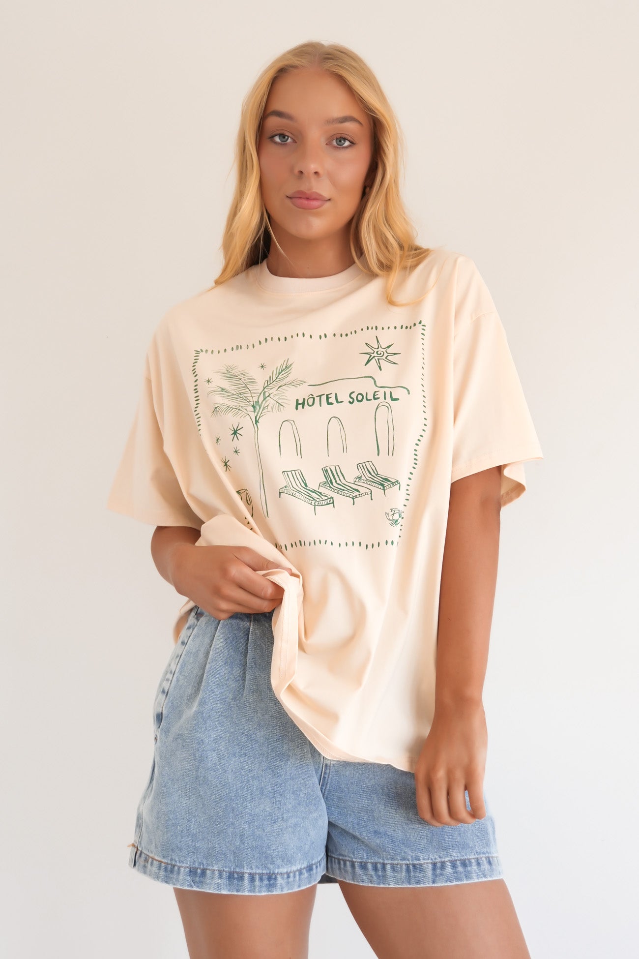 Hotel Soleil Tee Beige