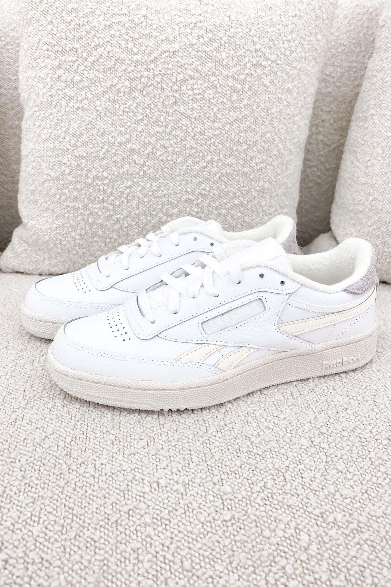 Club C Revenge White Barely Grey Chalk