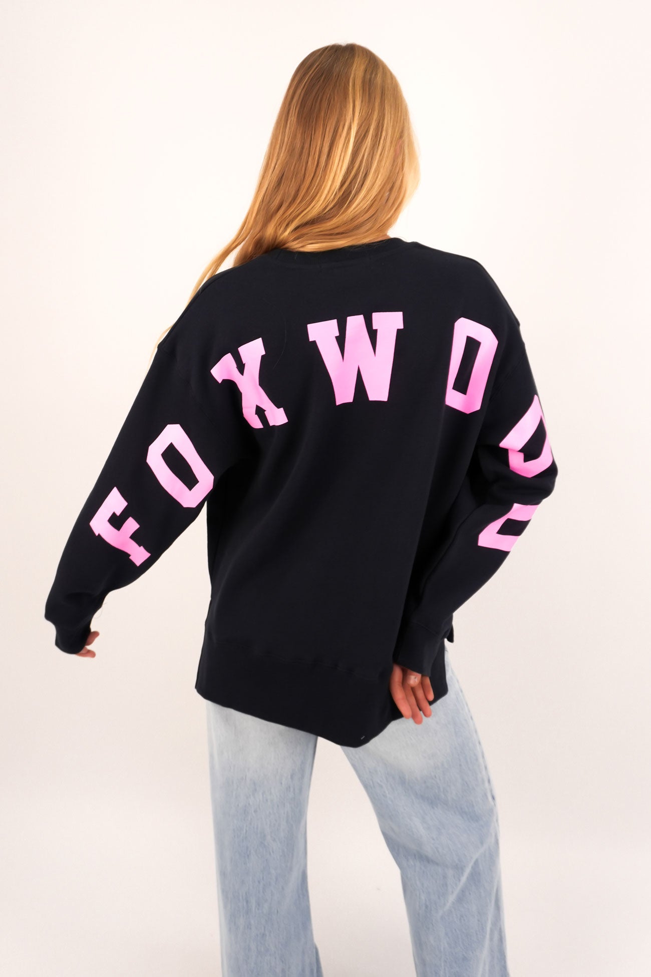 Interval Crew Navy Neon Pink