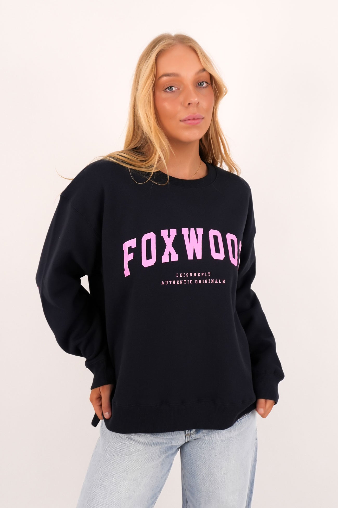 Interval Crew Navy Neon Pink
