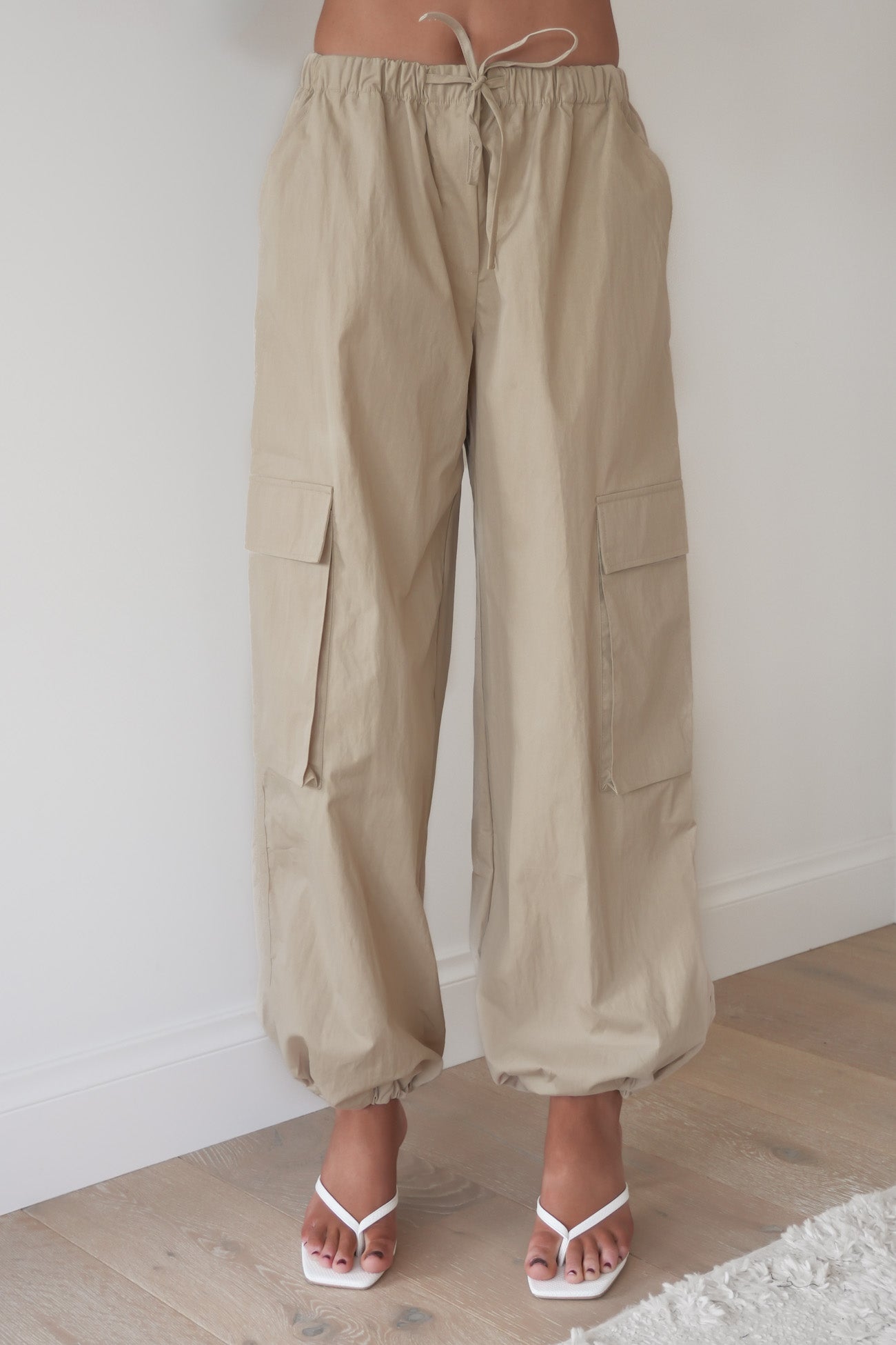 Jahinta Parachute Pant Beige