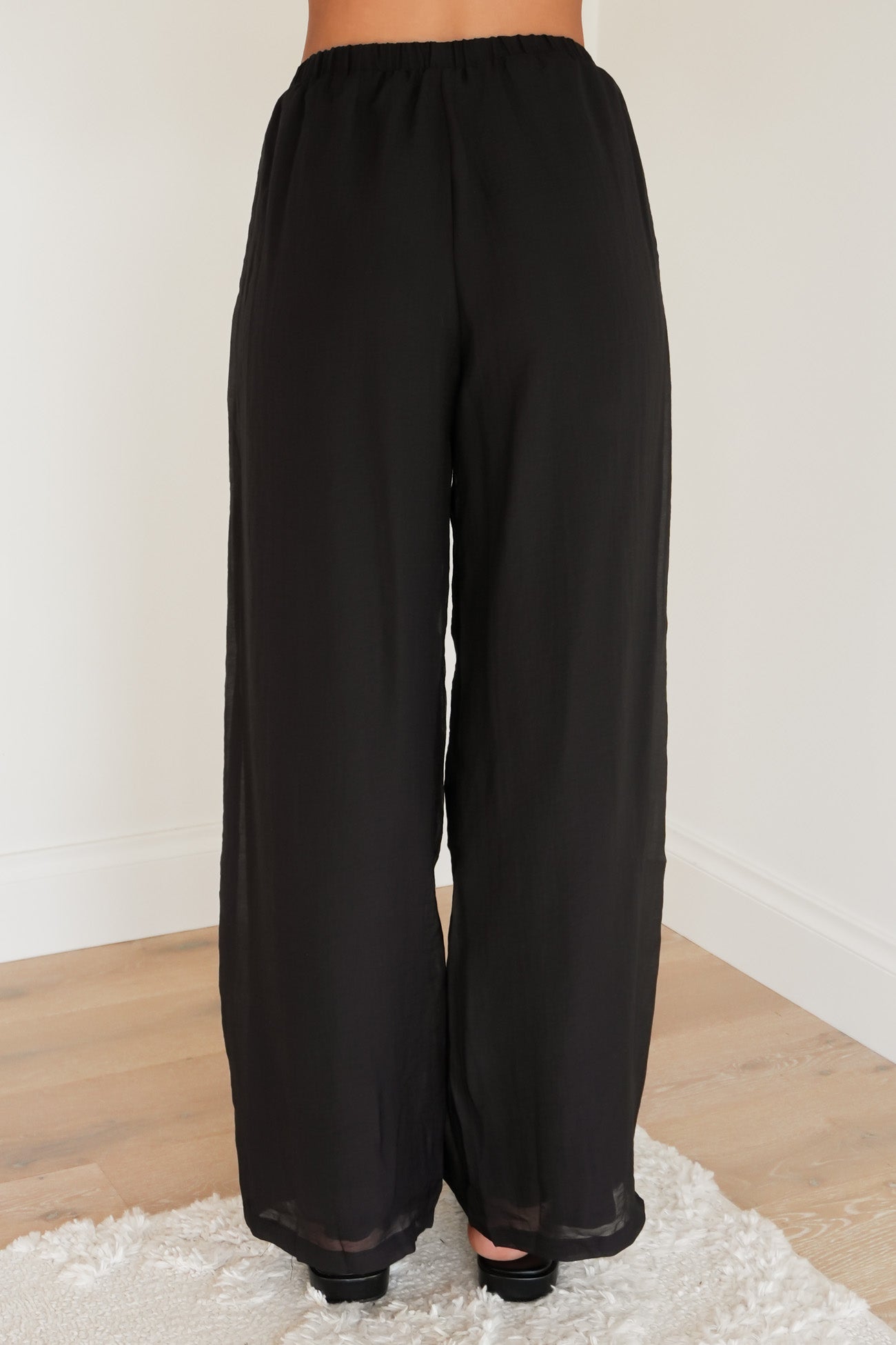 Jahneva Set Black