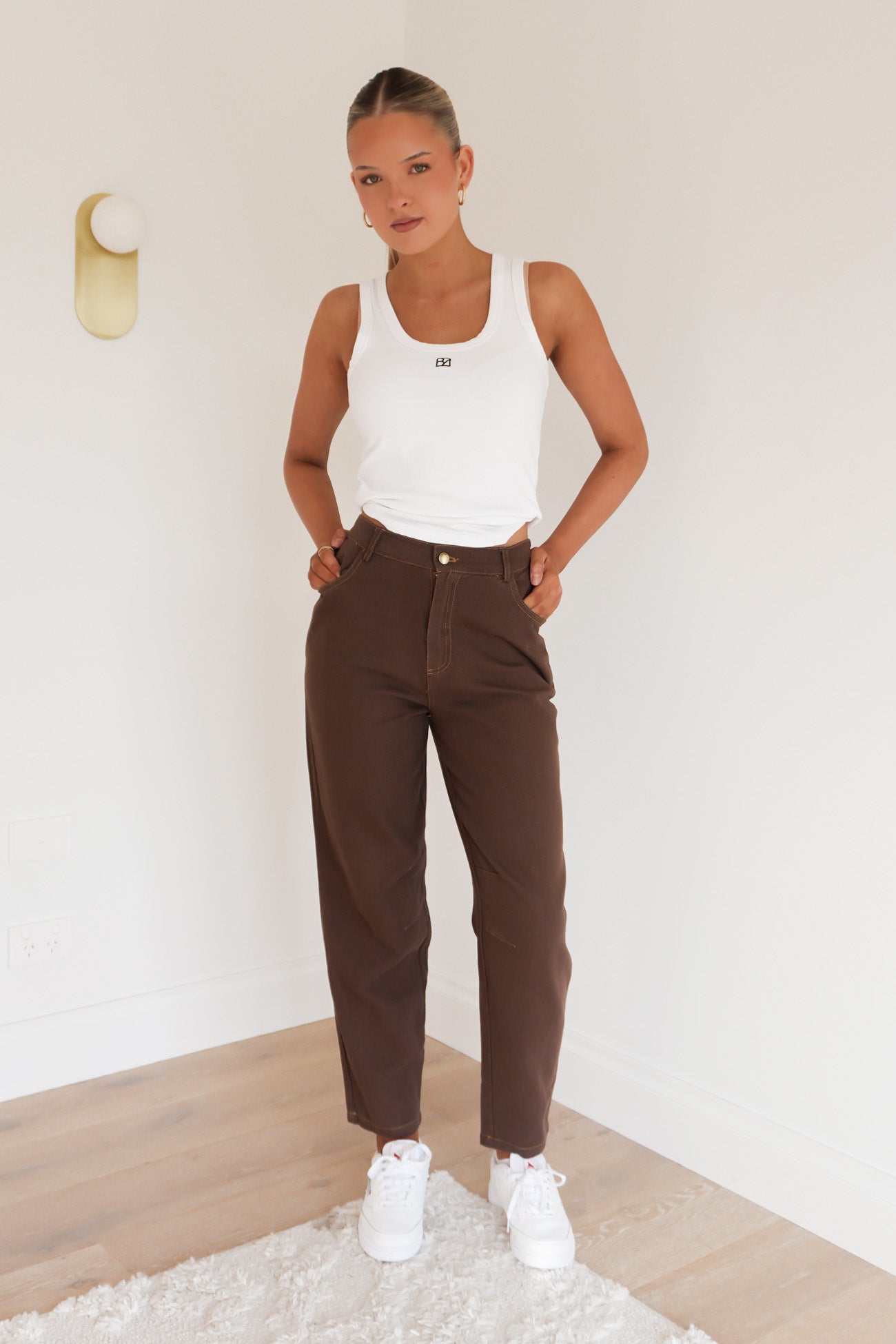 Jaye Barrel Jean Chocolate