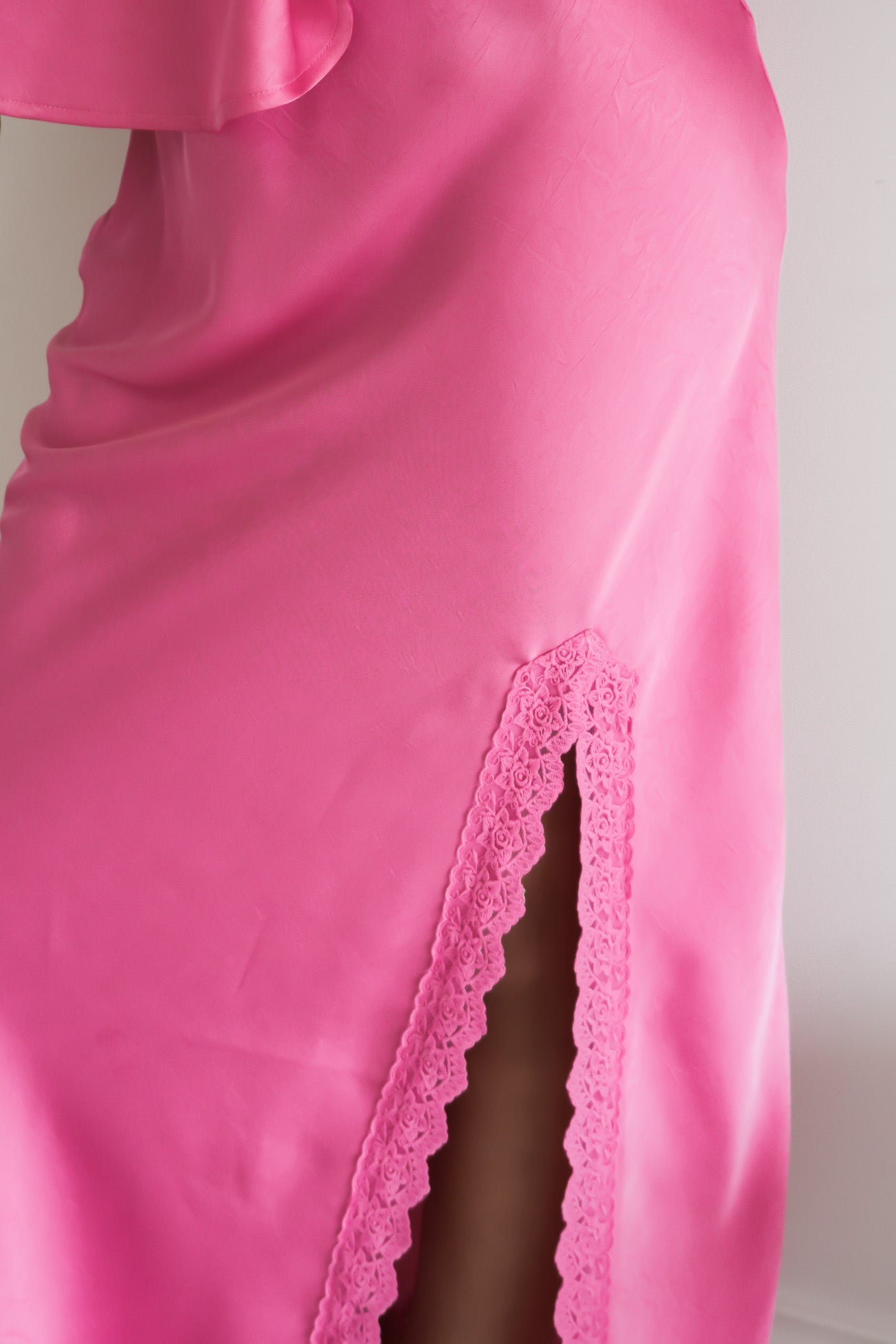 Kiva Lace Maxi Skirt Pink