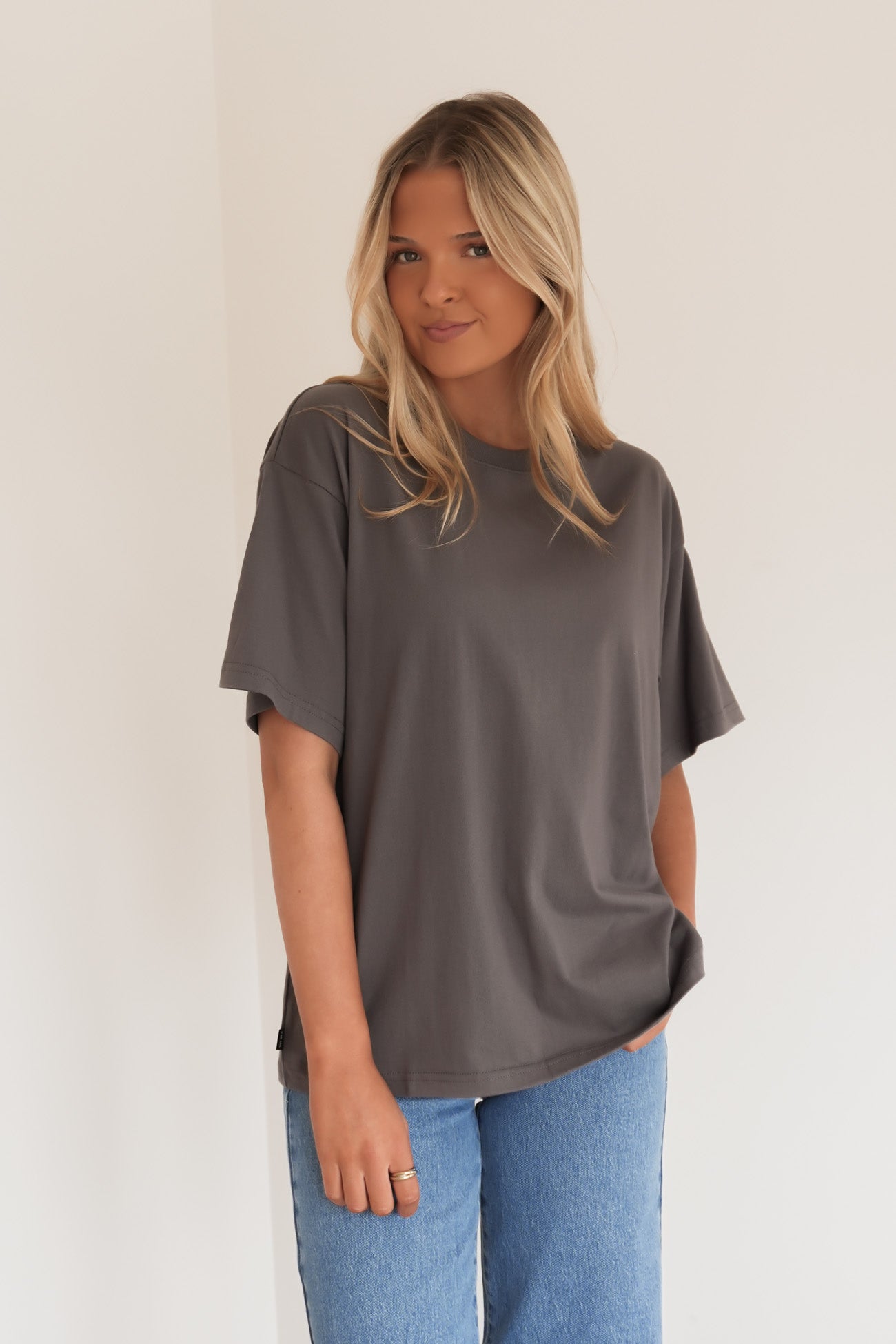 Koa Oversized Tee Charcoal