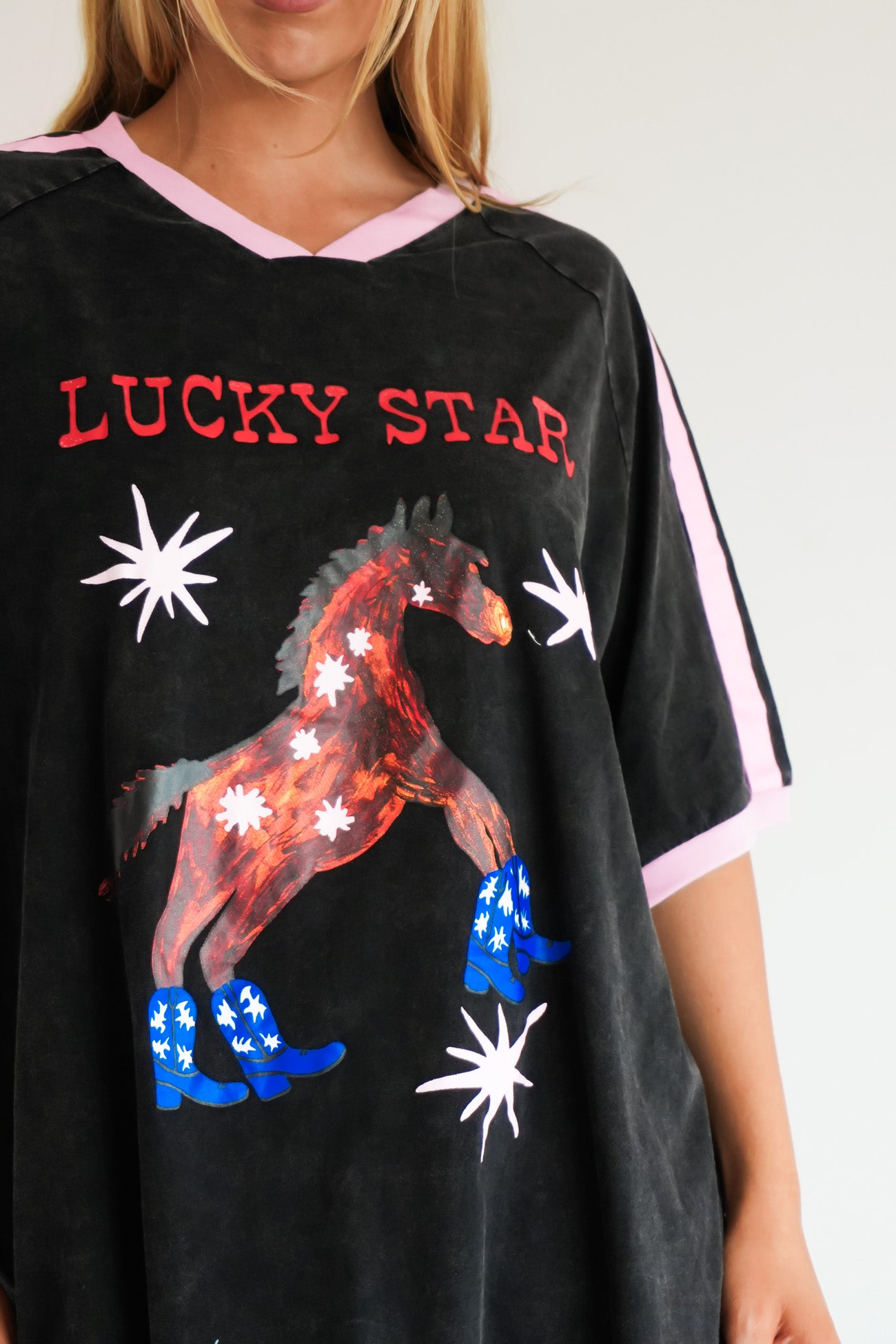 Lucky Star Tee Black Acid Wash