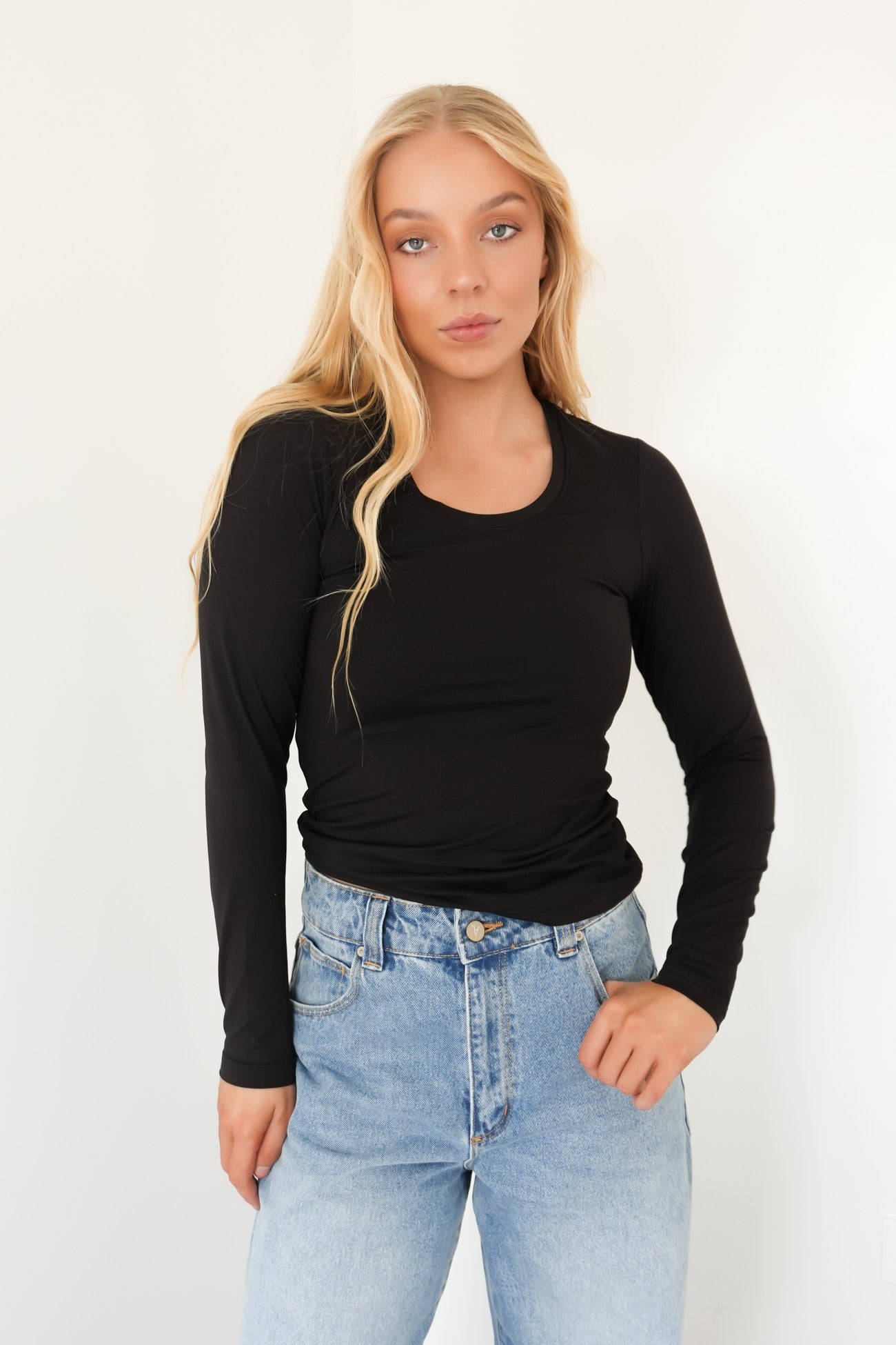 Luxe Basic Long Sleeve Tee Black