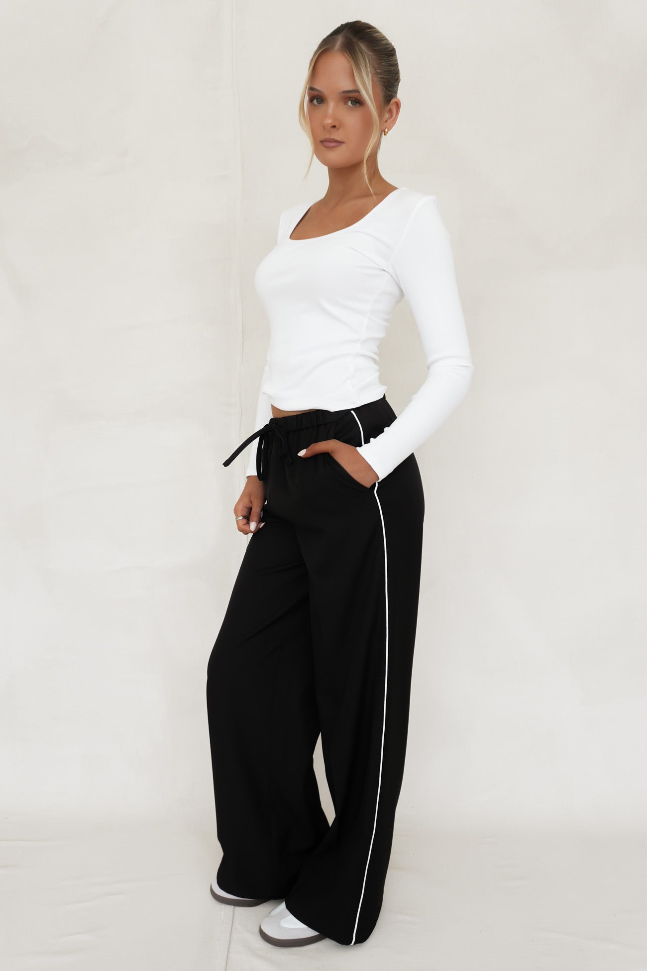 Maddox Piped Pant