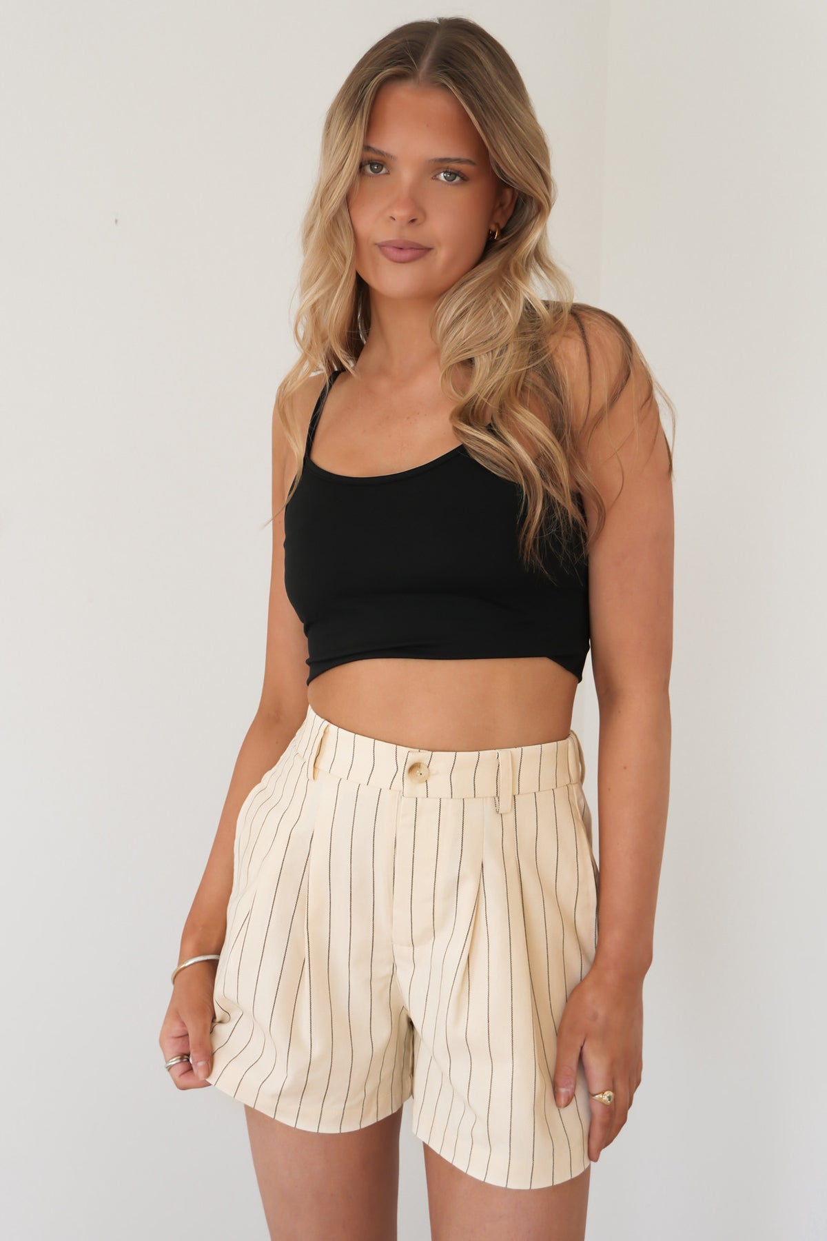 Maddox Stripe Short Beige