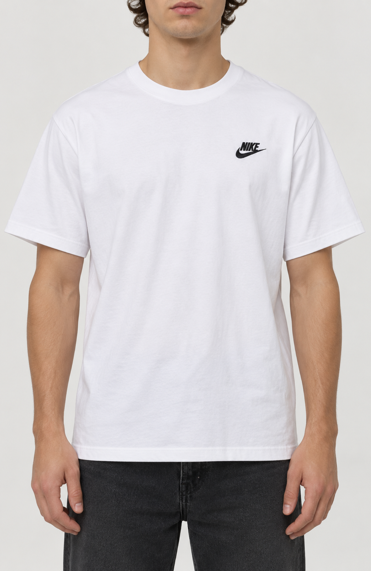 Nike Sportswear Club Tee White