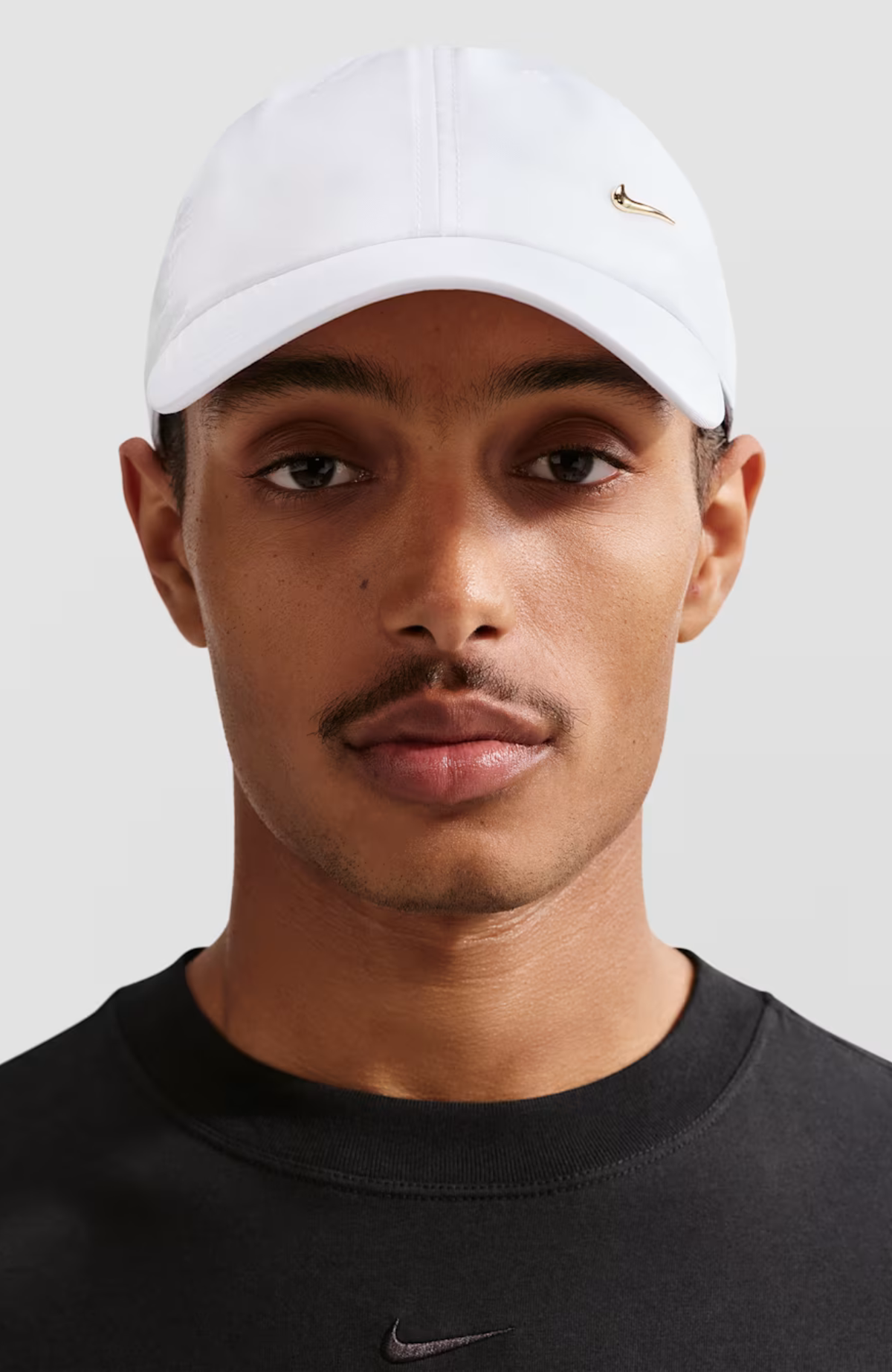 Nike Dri-FIT Club Unstructured Metal Swoosh Cap White Metallic Gold