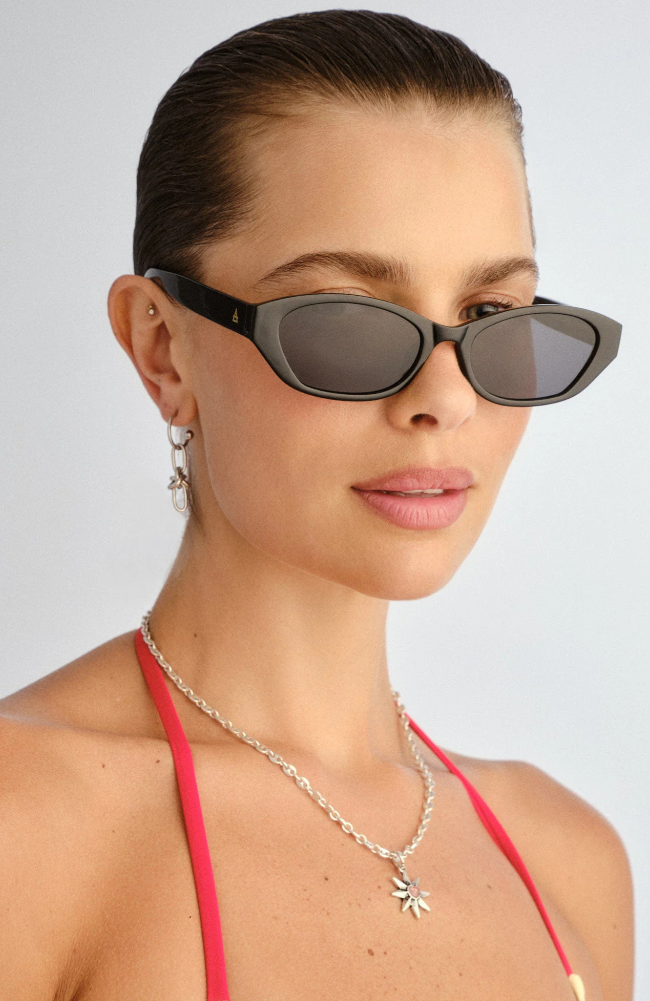 Moonstone // Black