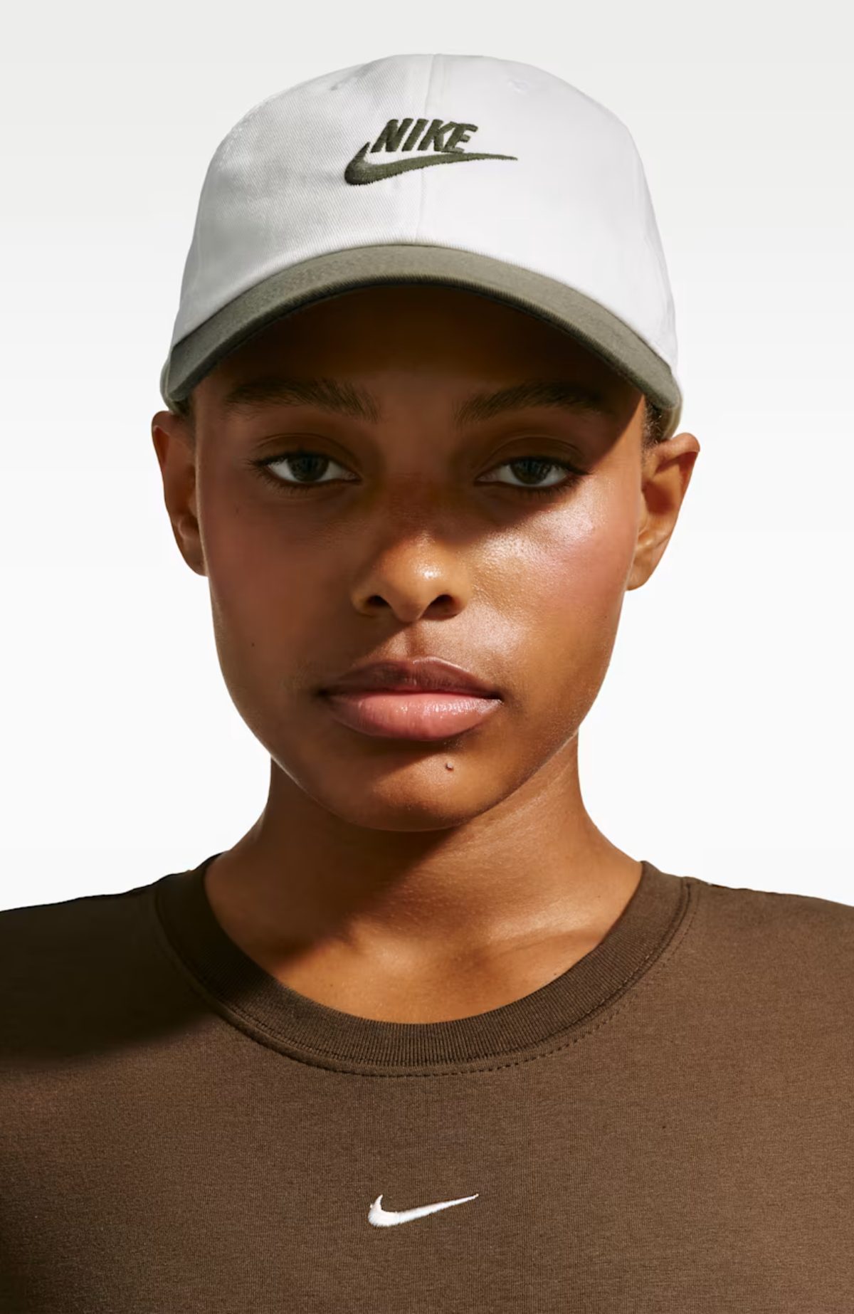 Nike Club Cap Futura White Medium Olive