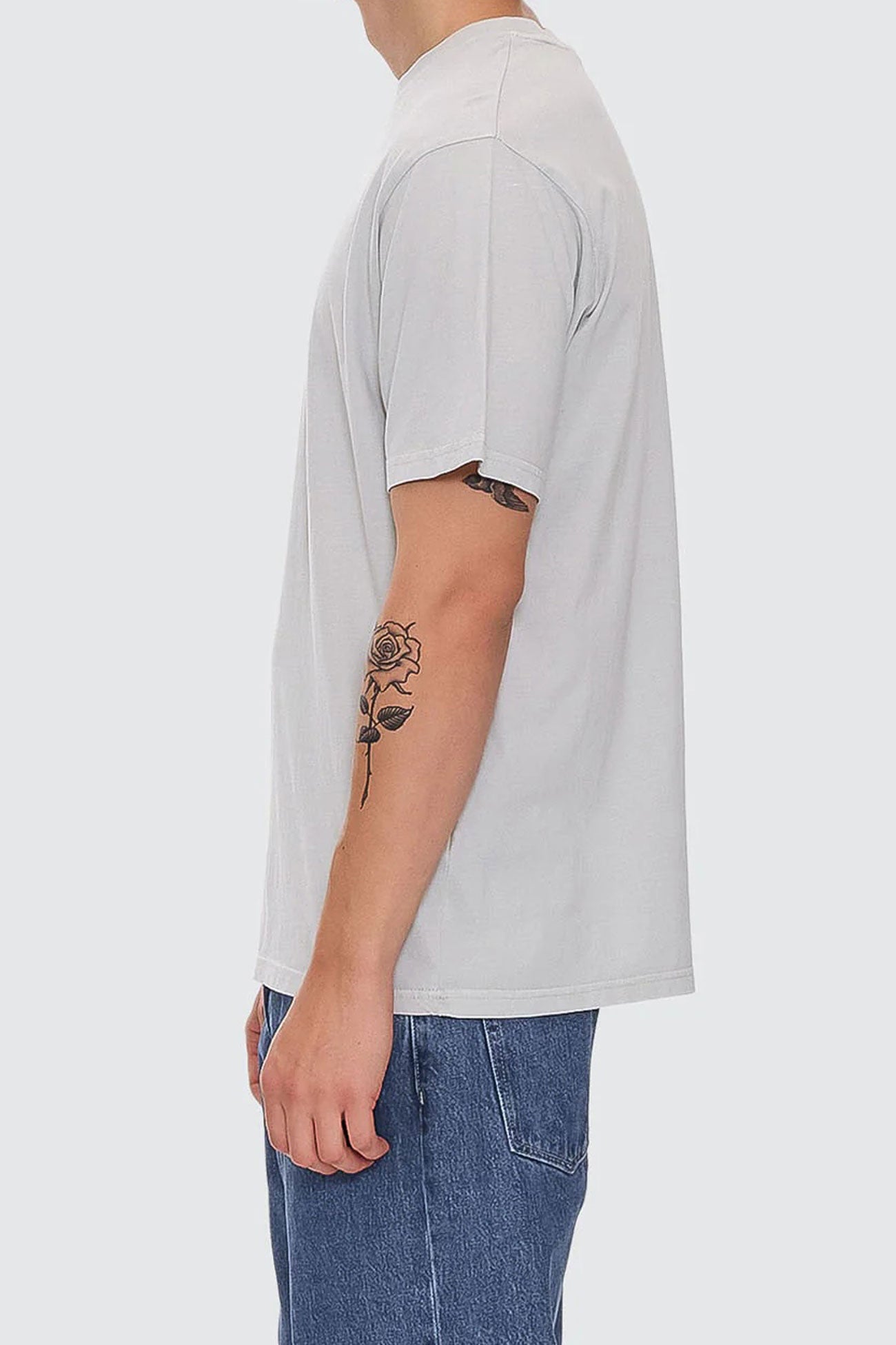 Minimal-Thrills-Merch-Fit-Tee-Meadow-Mist-1jpg