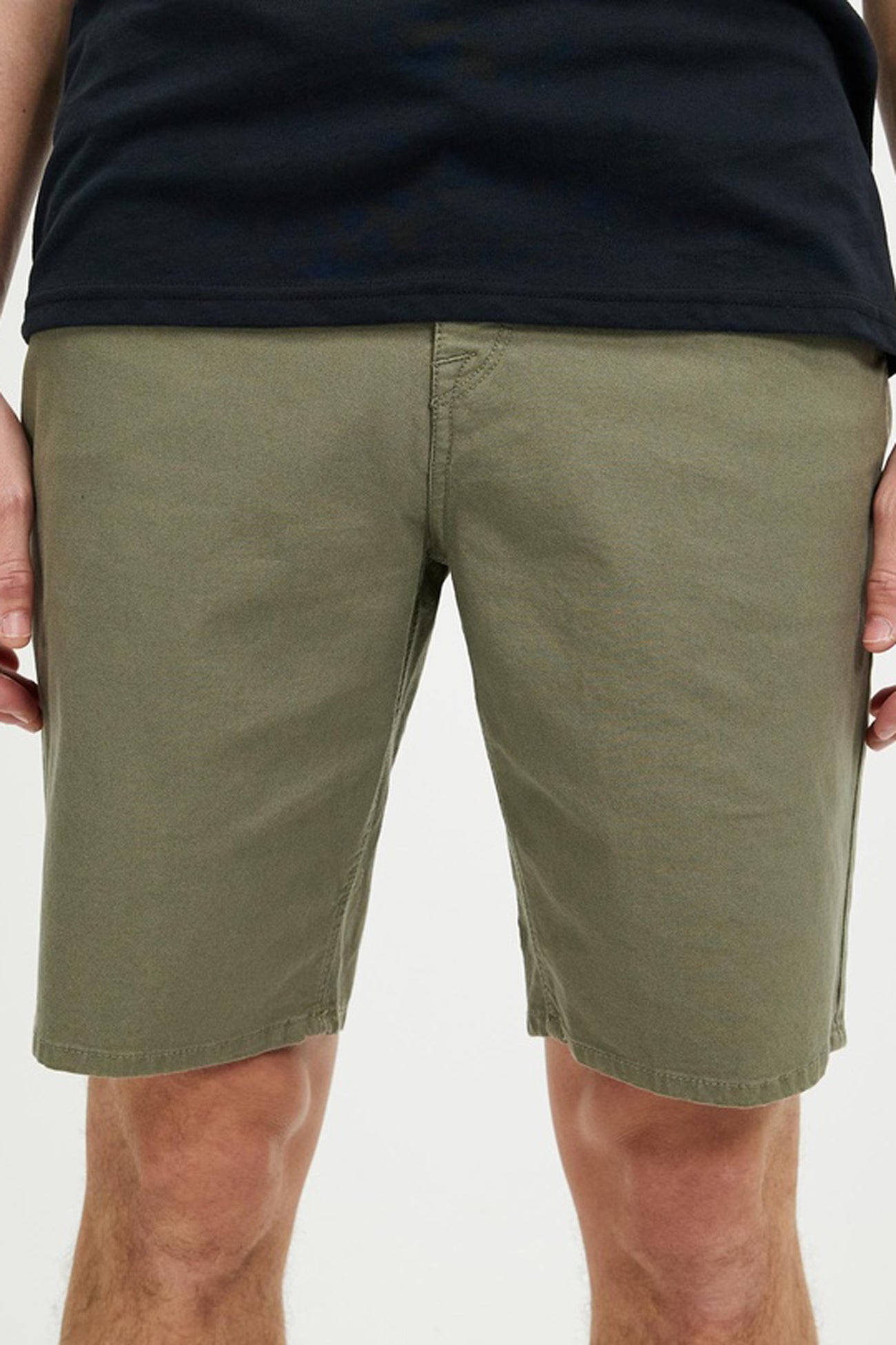 Modown-Canvas-5-Pocket-Short-Army-Green-Combo-4