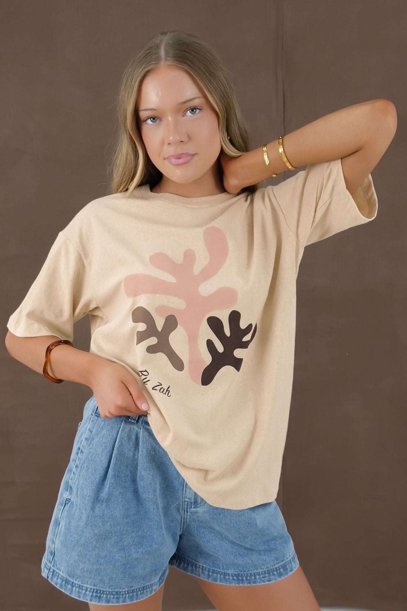 Naia-Tee-Beige-c