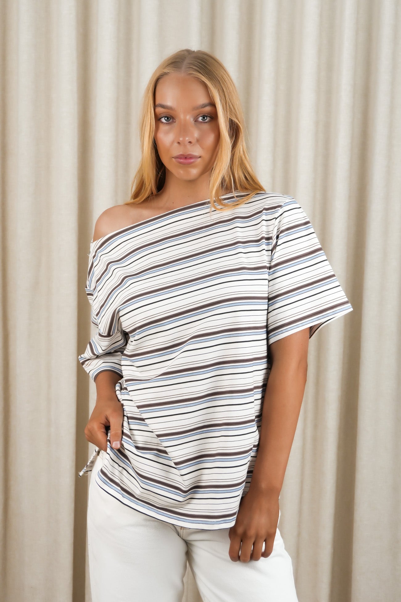 Neave Tee White Stripe