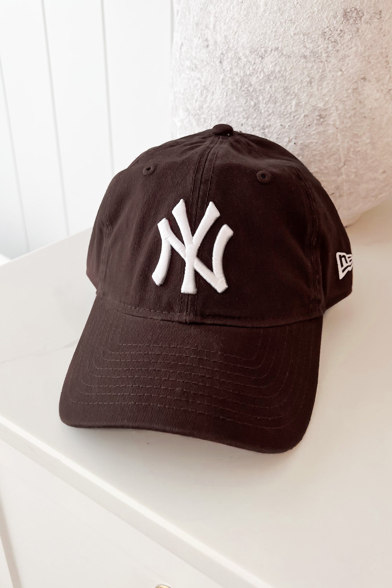 New York Yankees 9TWENTY Cloth Strap Burnt Wood