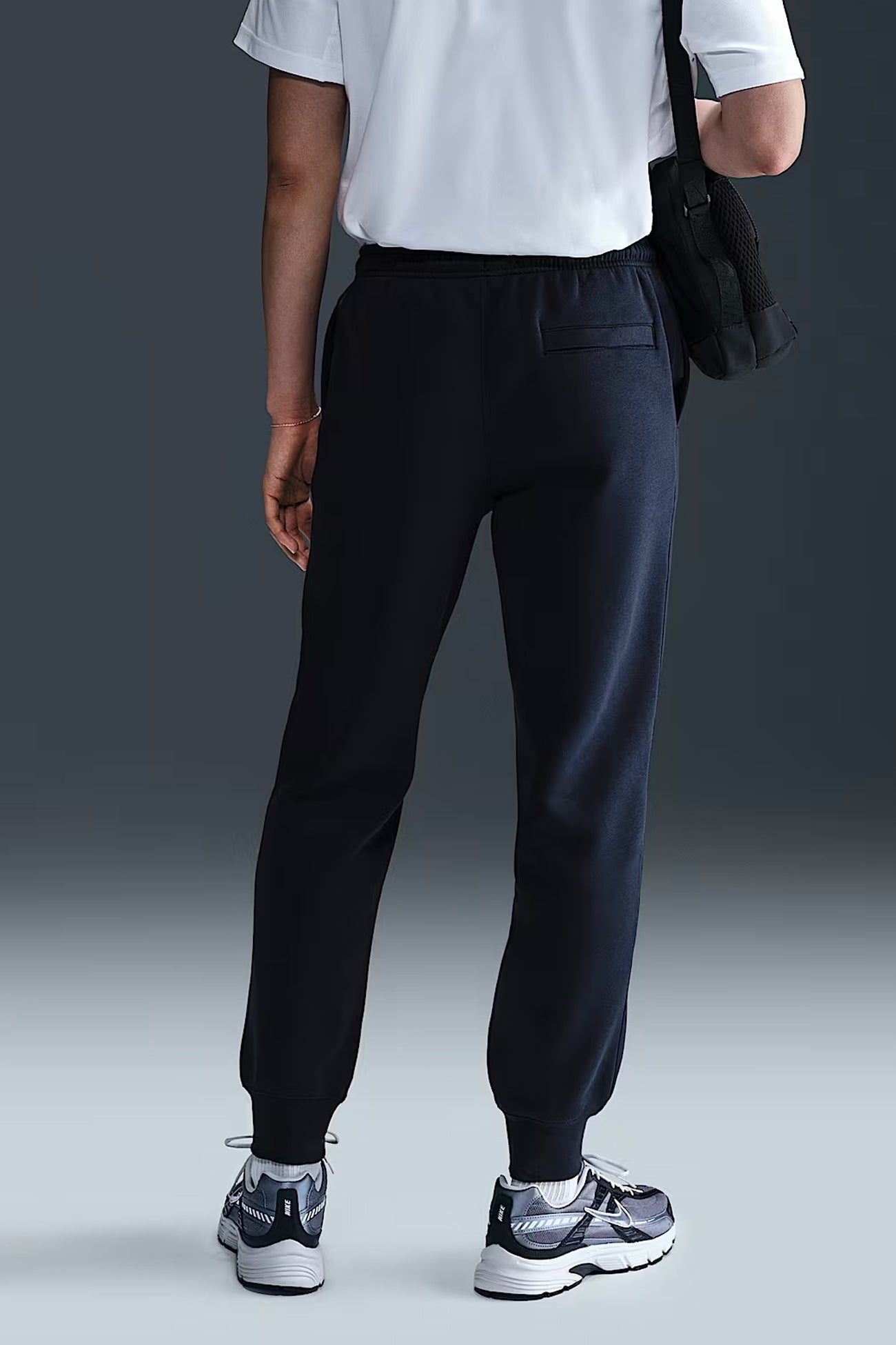 Nike-Club-BB-Jogger-Obsidian-White-bjpg